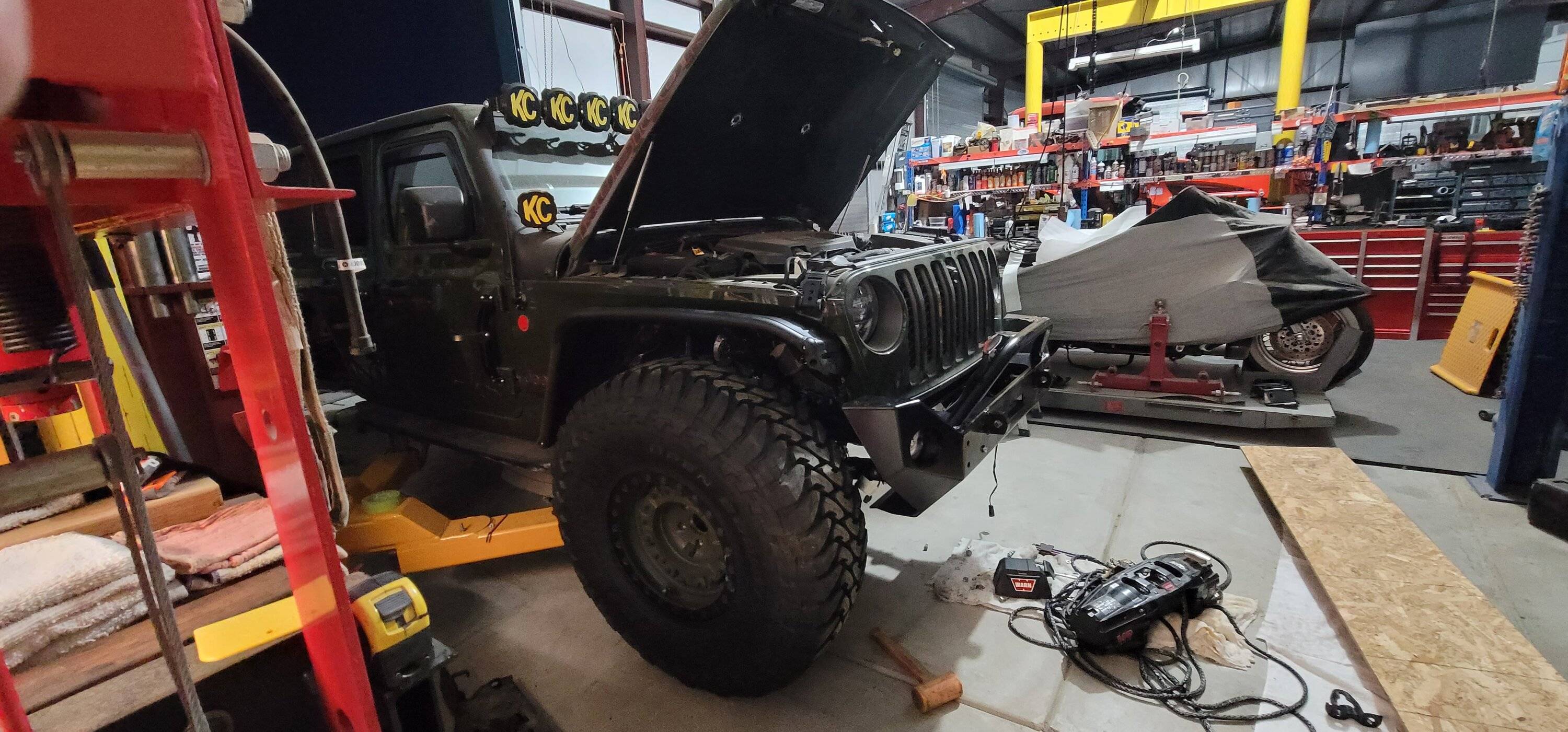 Jeep Wrangler JL Functional Fully Waterproof Rubicon Hood Vents Write-Up jeep1