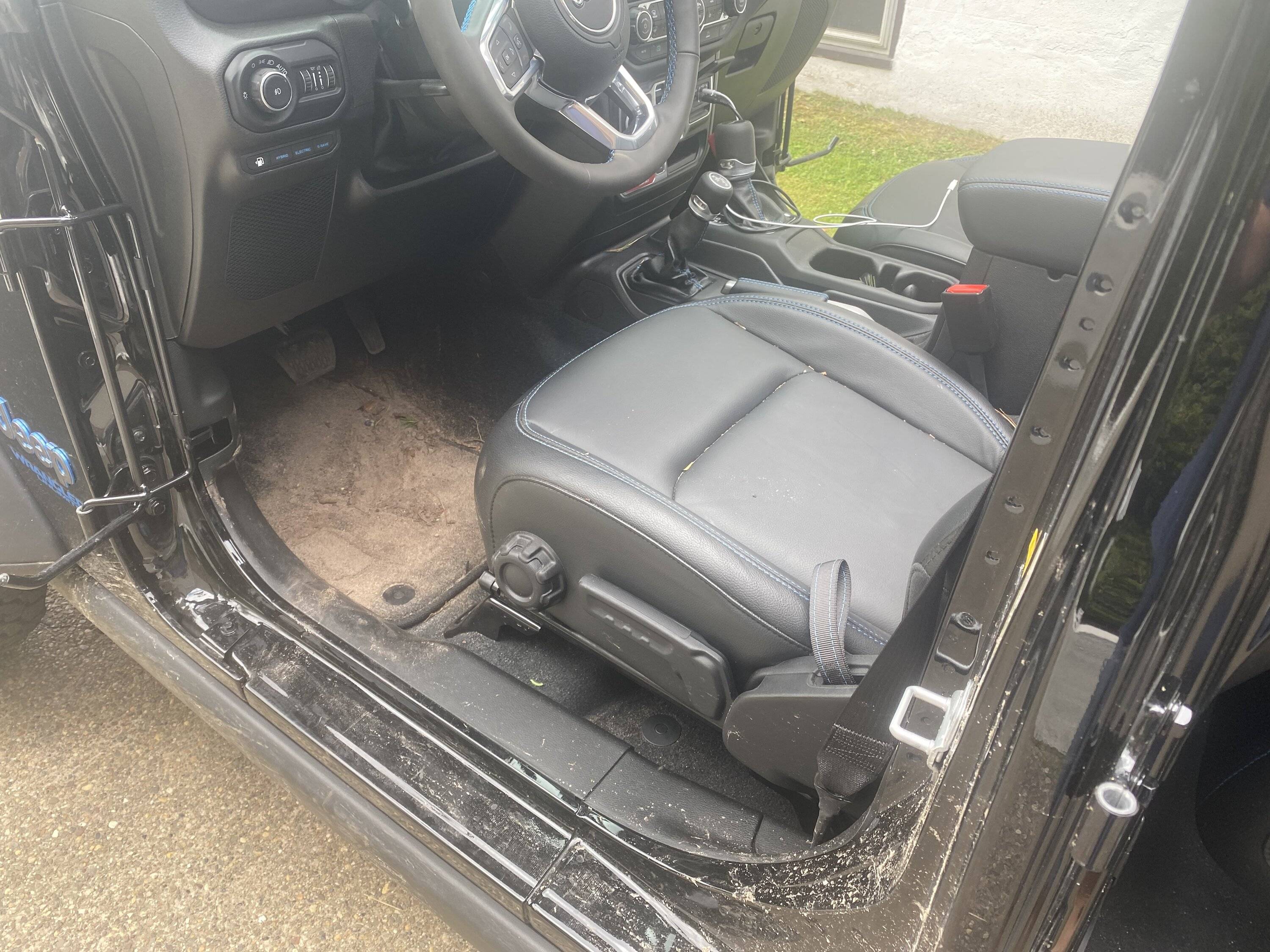 Jeep Wrangler JL Emergency, resolved B8645A62-6D47-4FF2-8BDA-C5ADE95C3929