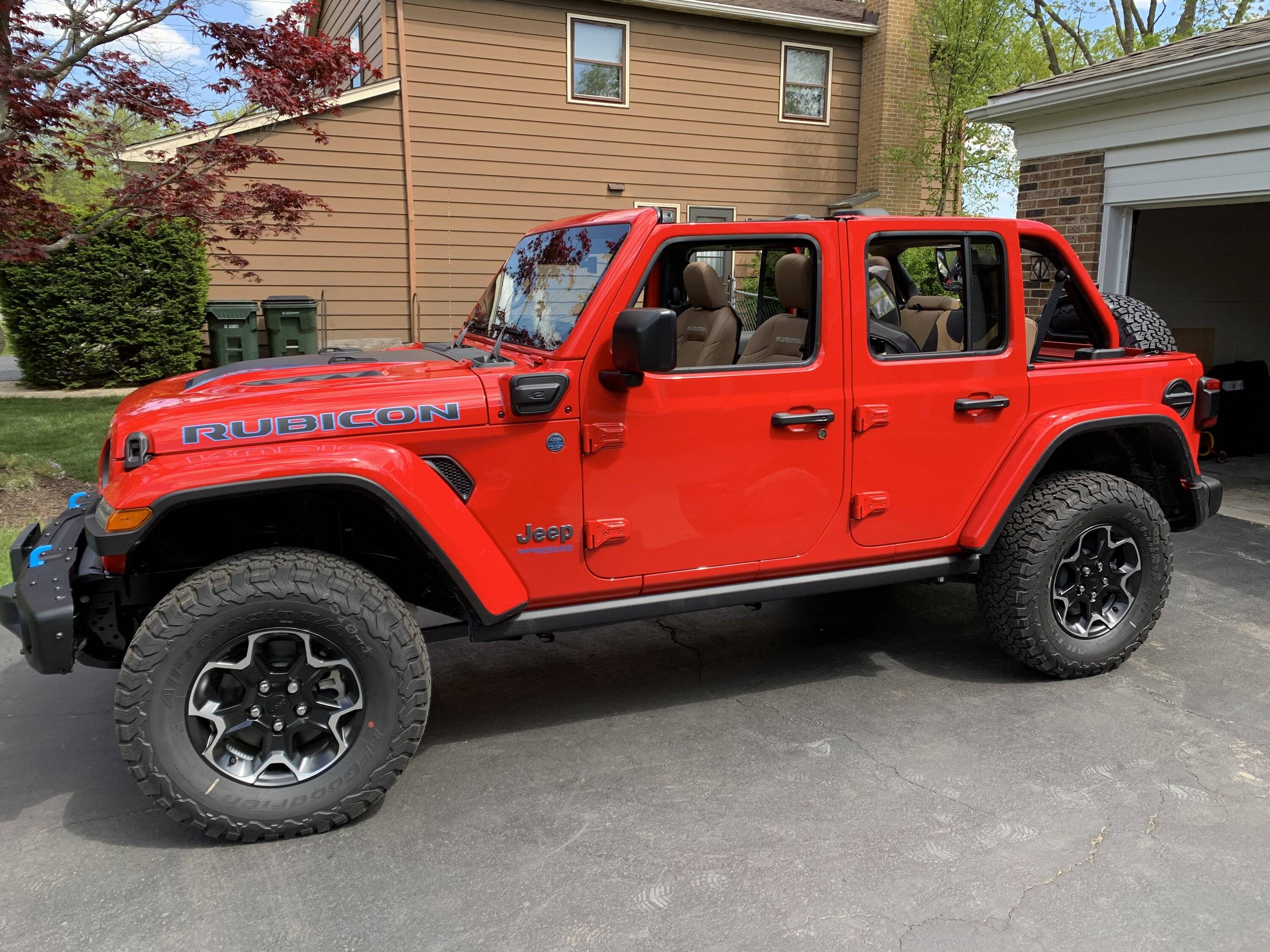 Jeep Wrangler JL Red 4xe w/blue badging? EC50AFA0-9993-4113-BCA8-5B2AC9A57641
