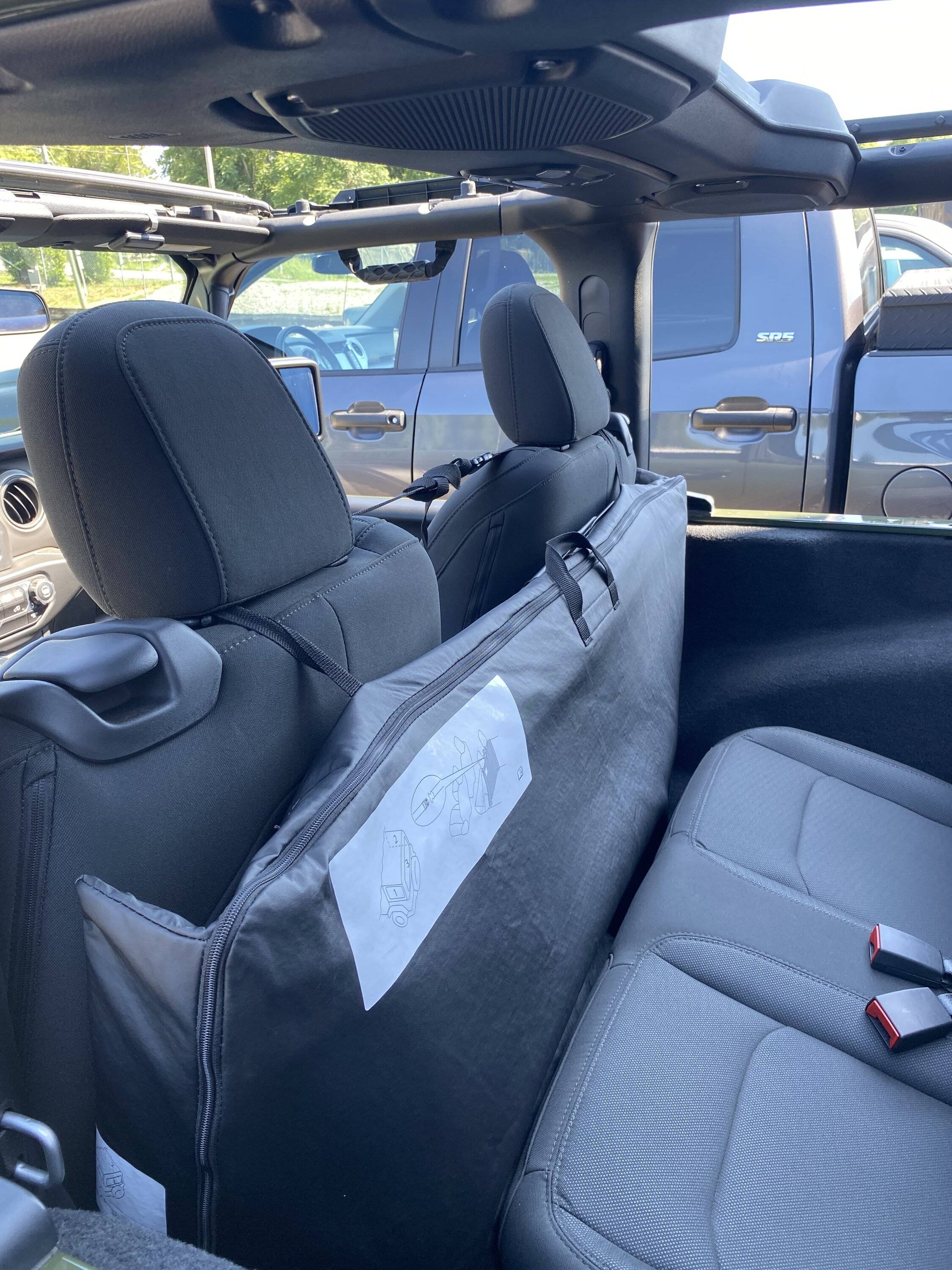 Jeep Wrangler JL Soft top side window issue CA2843DF-CF6B-4F81-A8B8-737B2E57A132