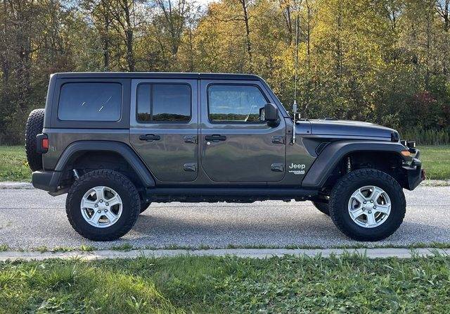 Jeep Wrangler JL Are my 35s tiny ? r1y2iBgl