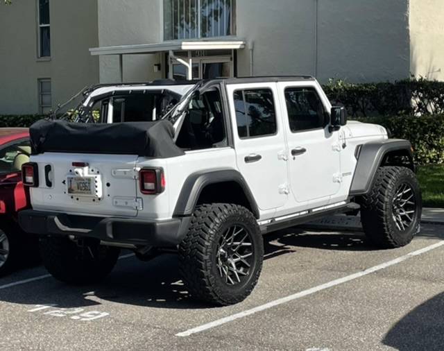 Jeep Wrangler JL Does Anyone Completely Remove The Soft Top Frame Every Day? 97BCD0B1-27AE-470F-BED6-8BE4D2BEAAA6