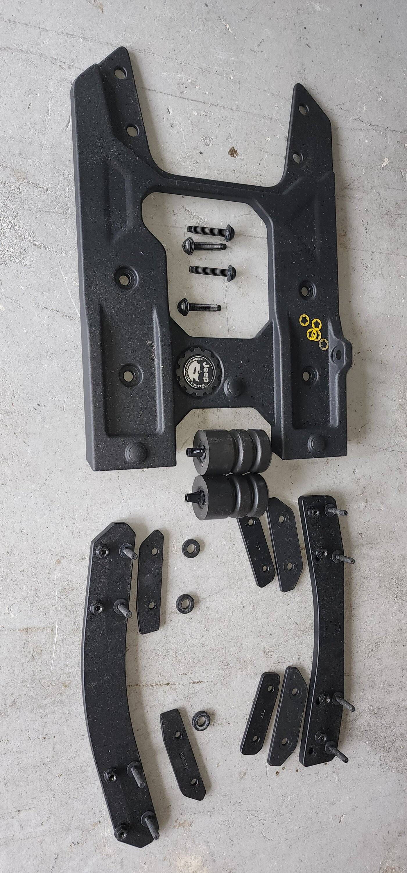 Jeep Wrangler JL Mopar hinge reinforcement and spare tire relocation kit 20220515_155408