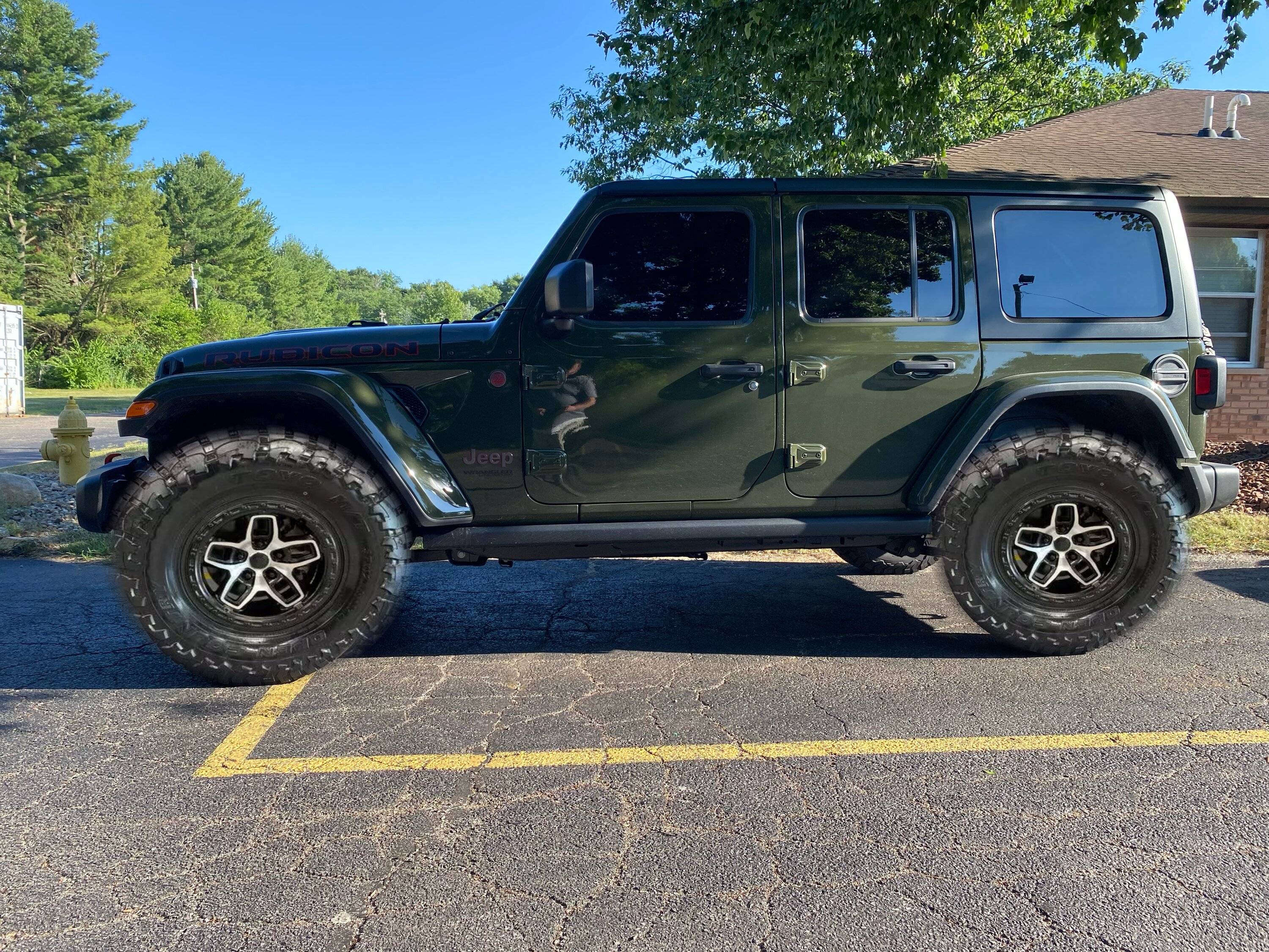 Jeep Wrangler JL JK vs JL Pintlers 25124AAB-7EB3-48C9-A6BF-7D850885160B