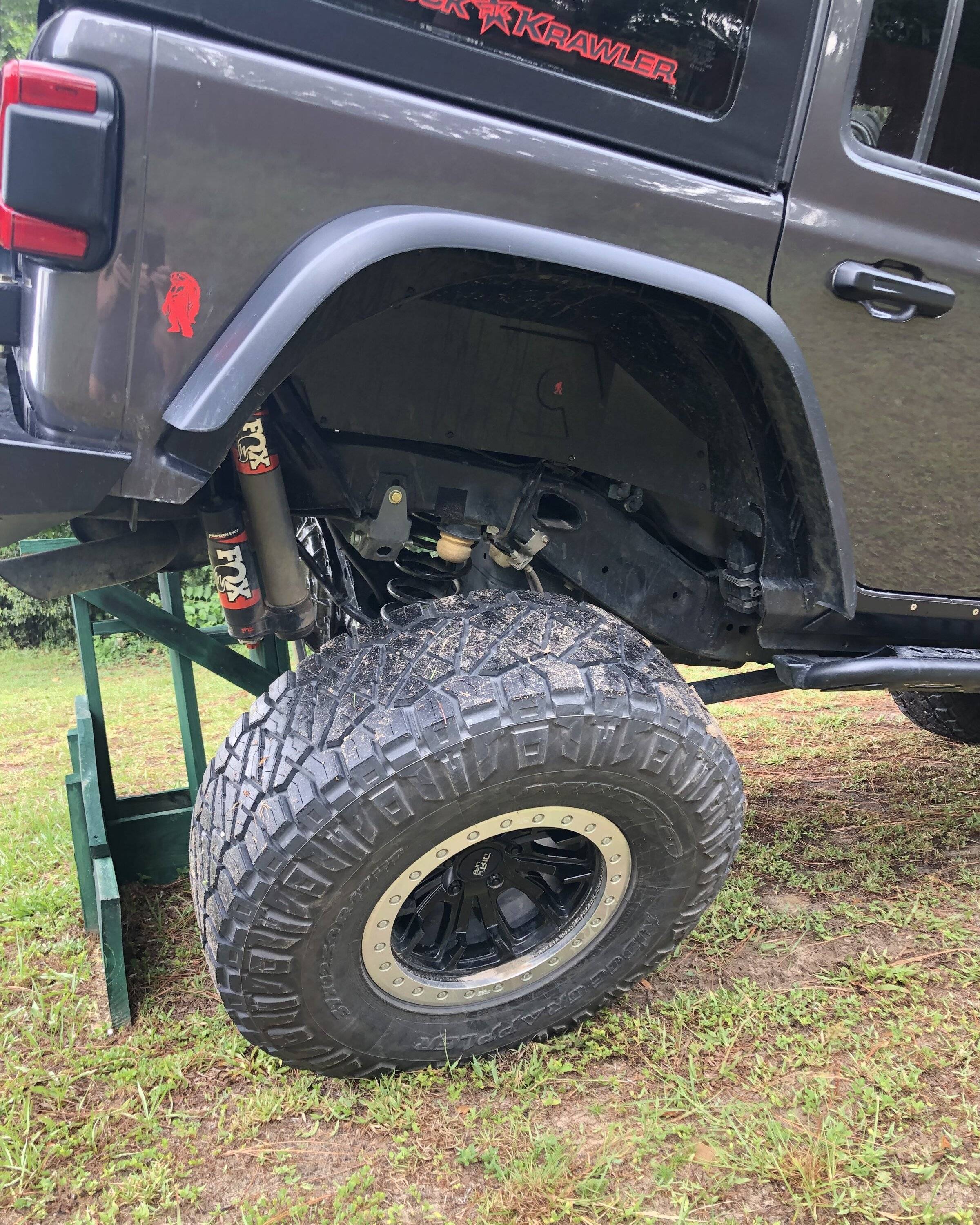 Jeep Wrangler JL Crystal Rubi build… 837023BF-0635-4D31-90C9-6B343C8455B7