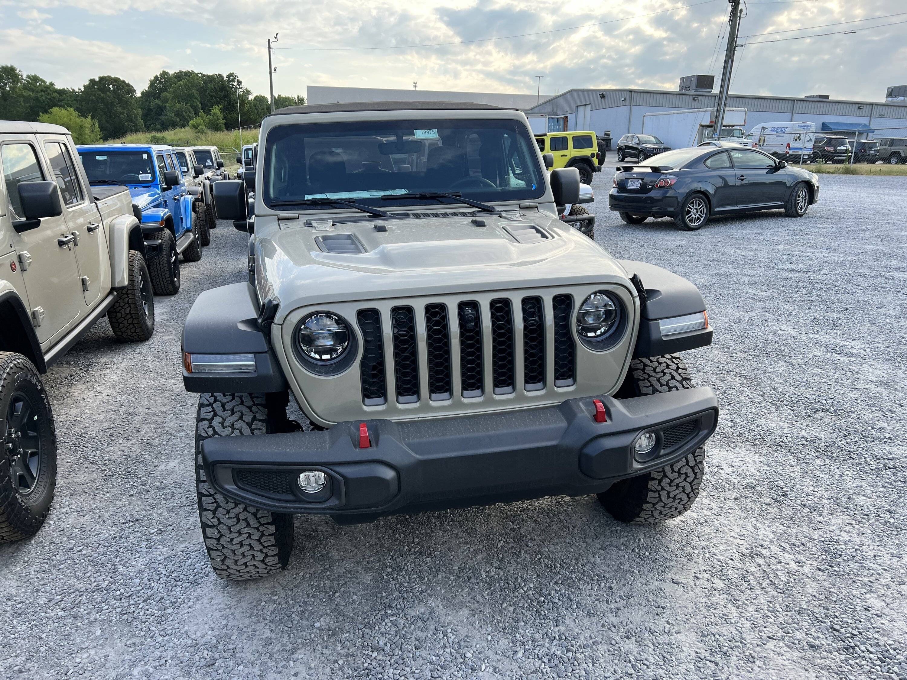 Jeep Wrangler JL Gupton roll call and updates on 2022 orders. 4600F6C5-5579-4682-A4C4-9DD7423D2264