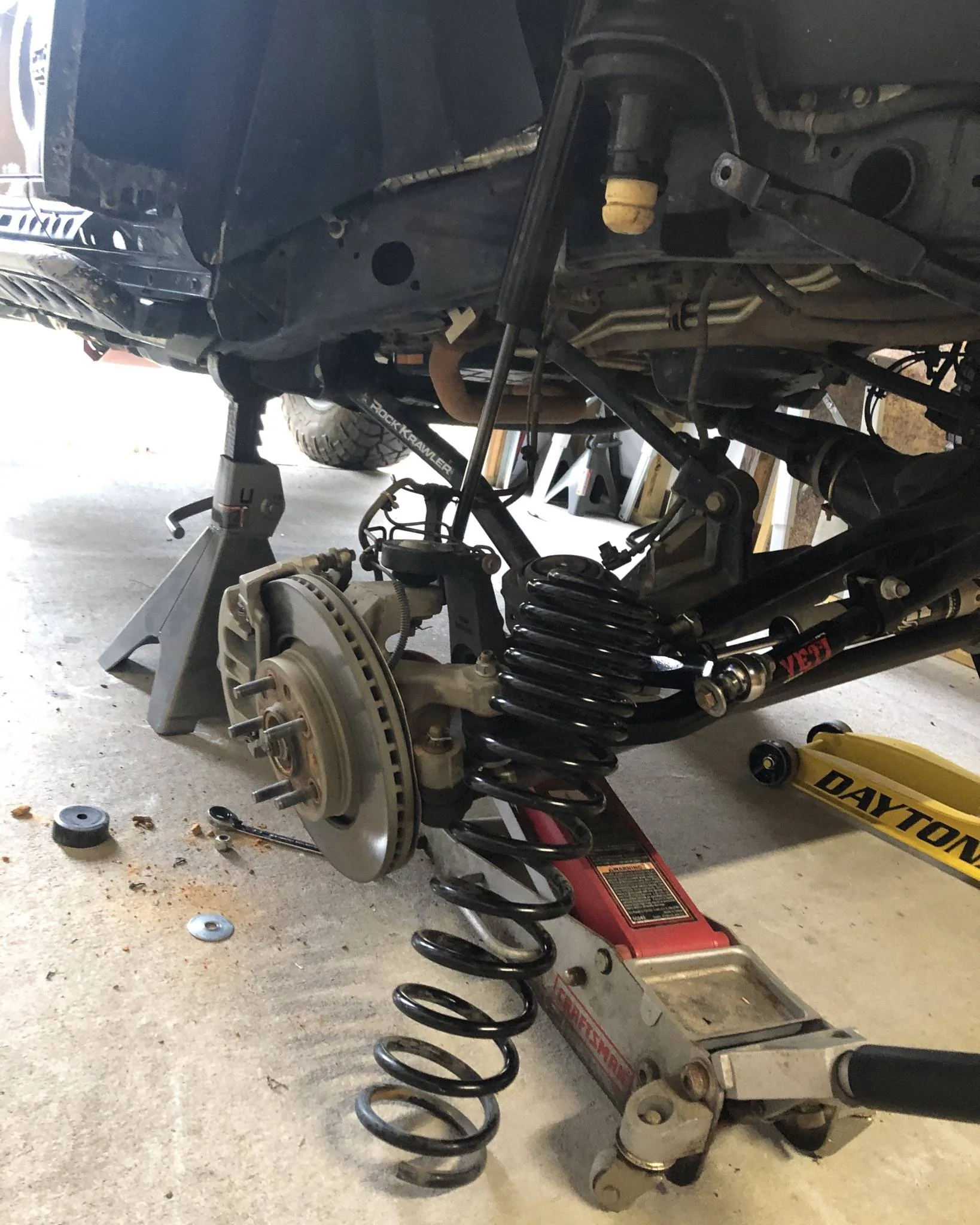 Jeep Wrangler JL 2021 JLUR front springs need spring compressor? 9D544FE6-CCB7-4AD7-95F0-5A5CFE6613B4