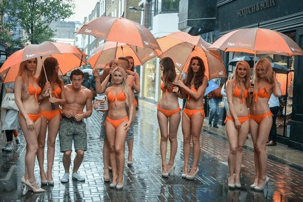 Jeep Wrangler JL Caught in rain with bikini top 1657025418158