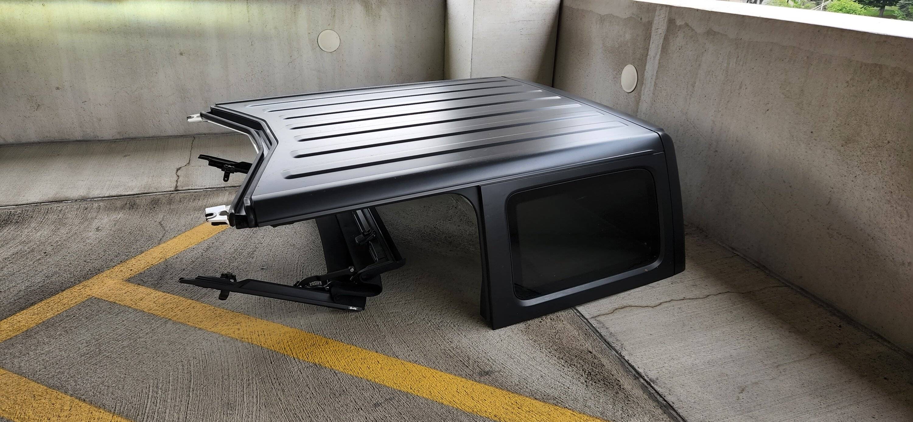 Jeep Wrangler JL JLU black hardtop 20220705_114451
