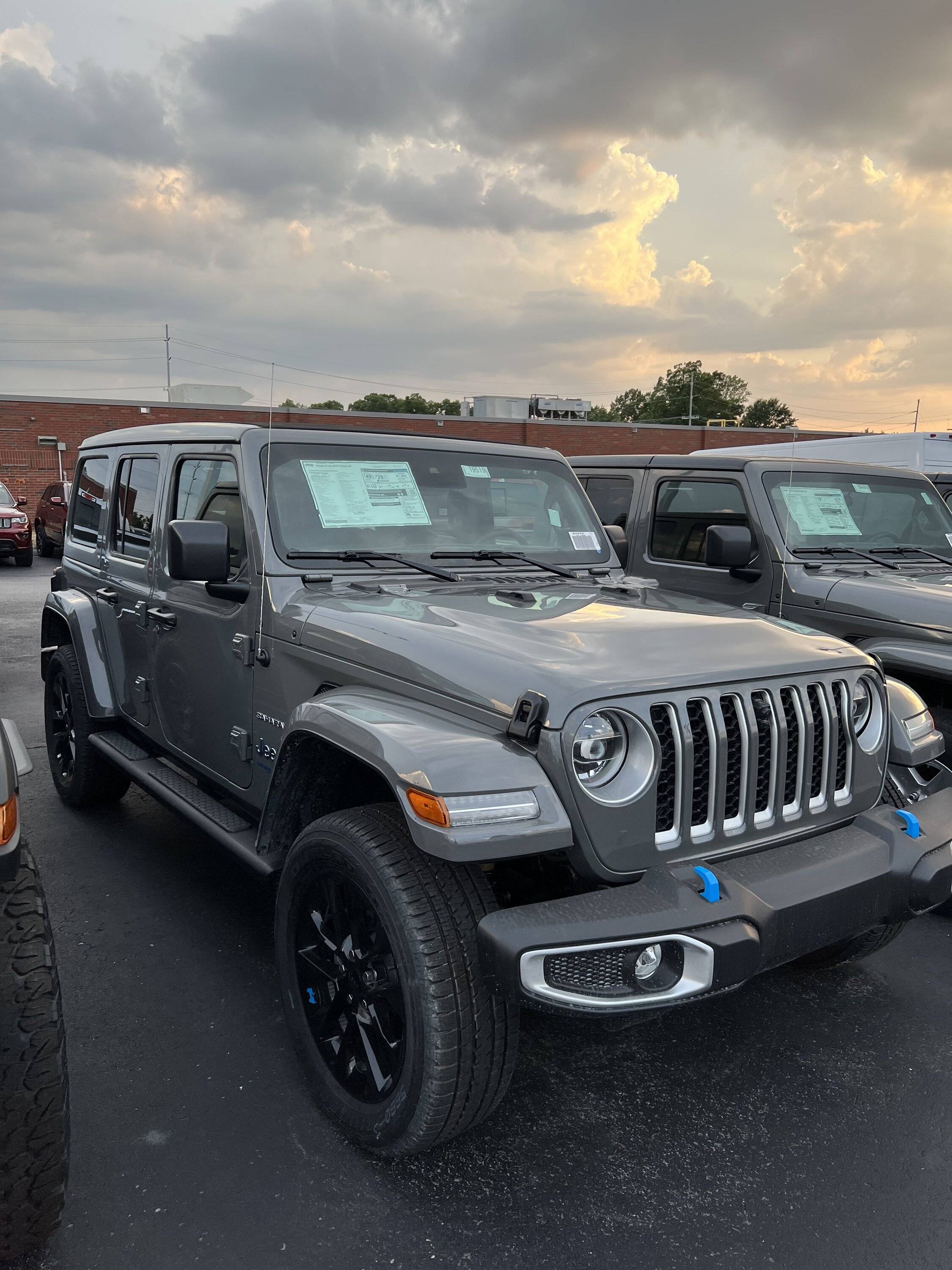 Jeep Wrangler JL Gupton roll call and updates on 2022 orders. 22F9782E-69EC-4F00-A09F-159E7B291016