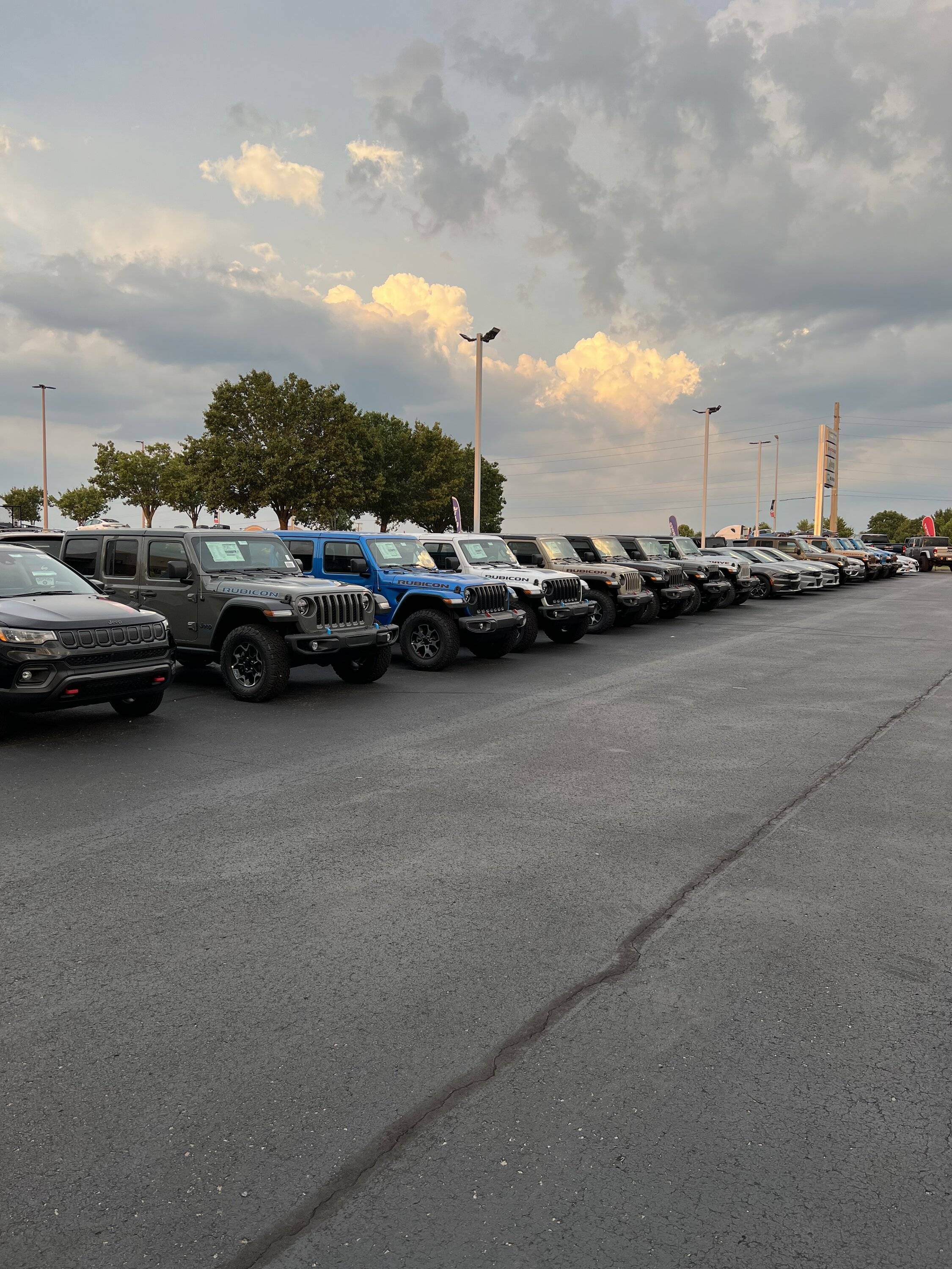 Jeep Wrangler JL Gupton roll call and updates on 2022 orders. 8C94F08F-92A0-49EE-9CD2-AE0A86871F58
