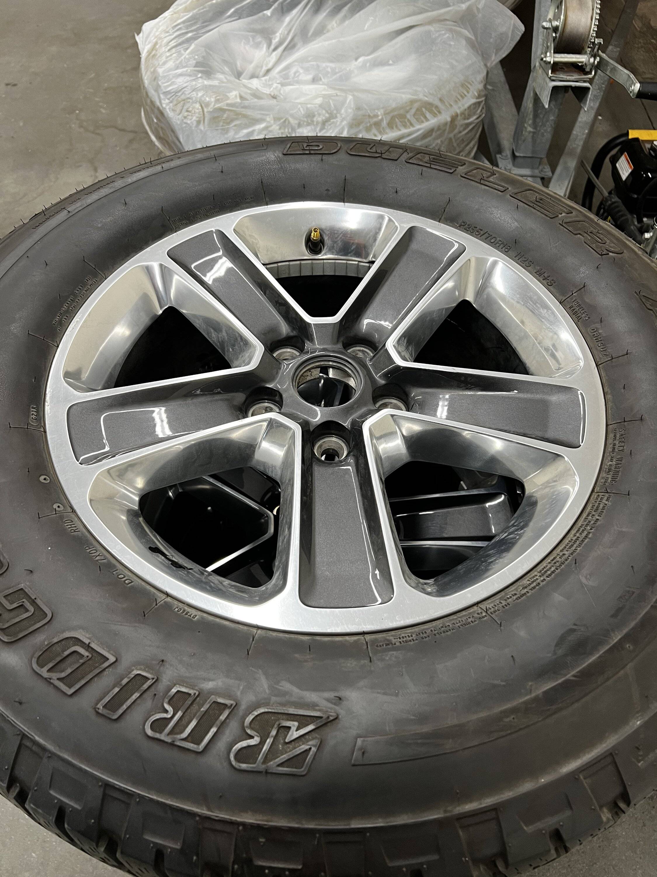 Jeep Wrangler JL JL Wheels 76394F28-A06A-48F6-80B5-E1BB561C72EA