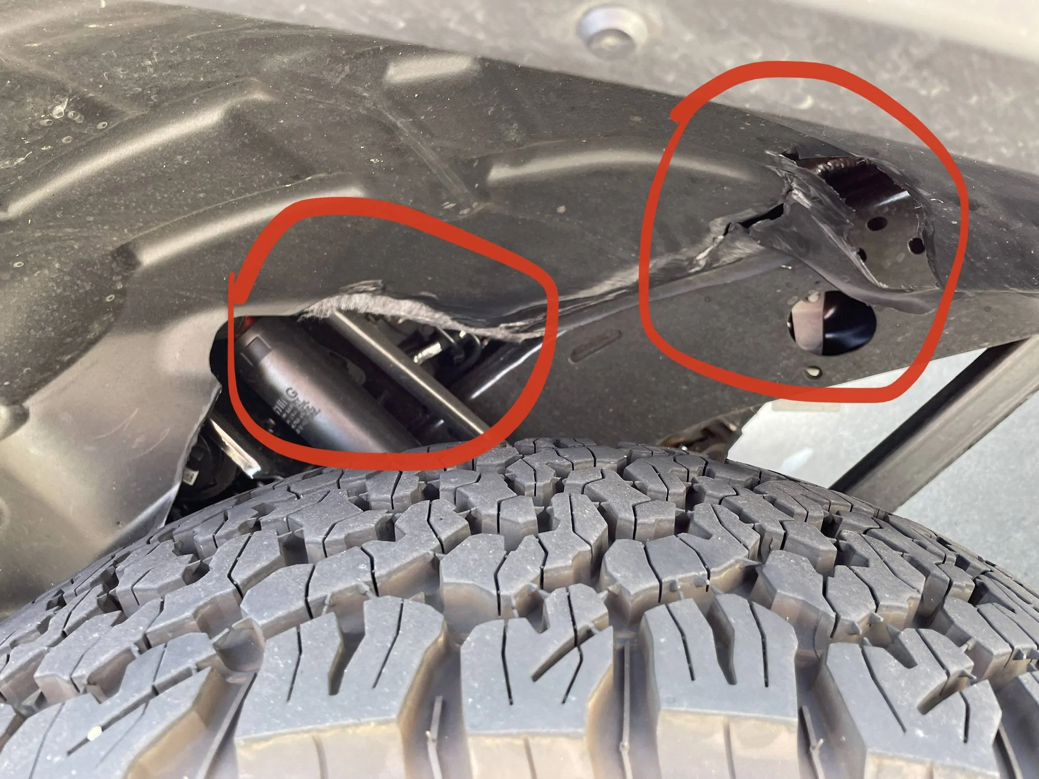 Jeep Wrangler JL Inner fender liner rub/defect CC029D5B-4DFD-4CE5-8AC3-B002EC4B965D