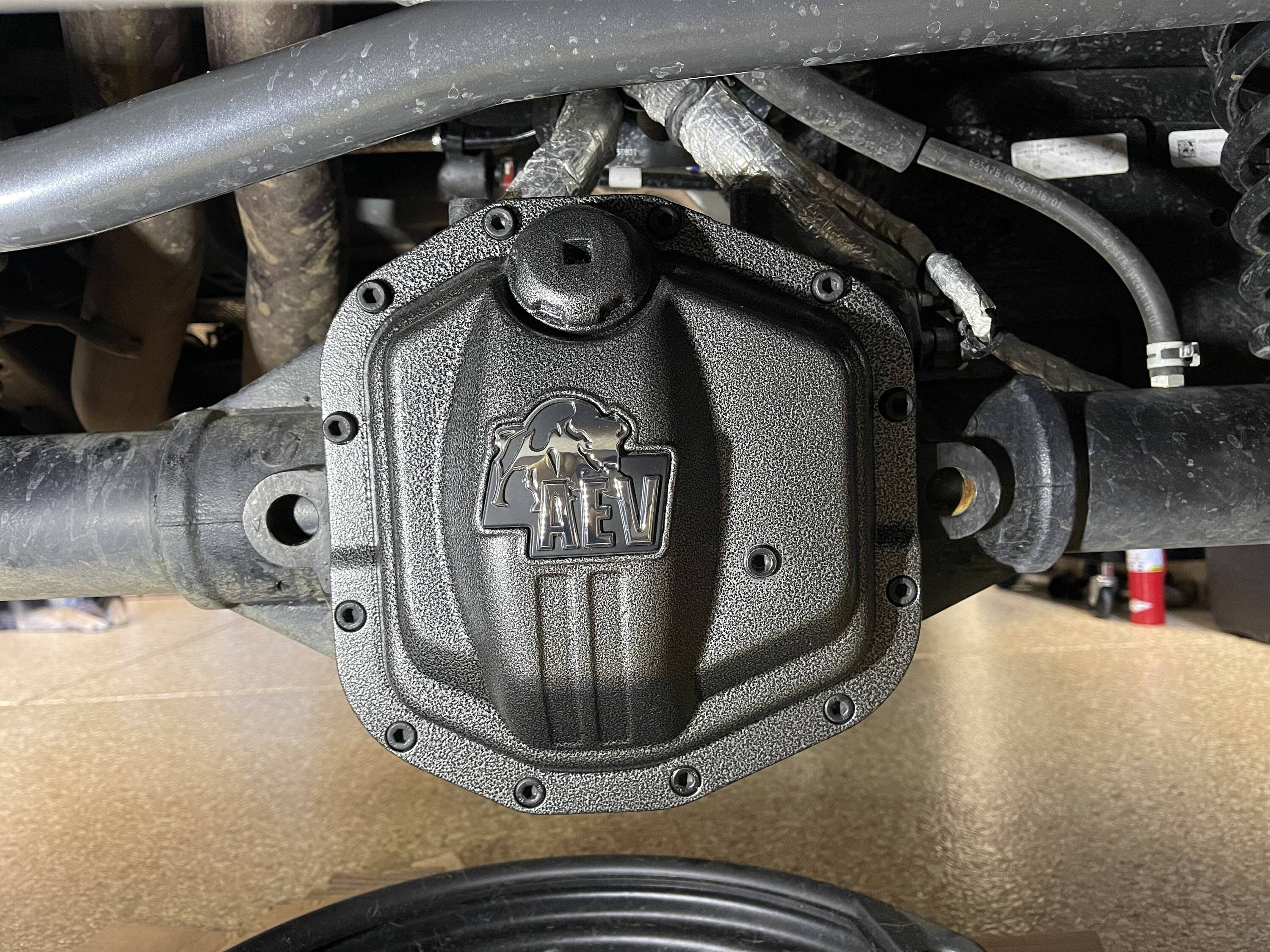 Jeep Wrangler JL Suggestions for new Diff covers C5A3E0B4-C5B7-4149-AD0D-FDA2B972C3EF