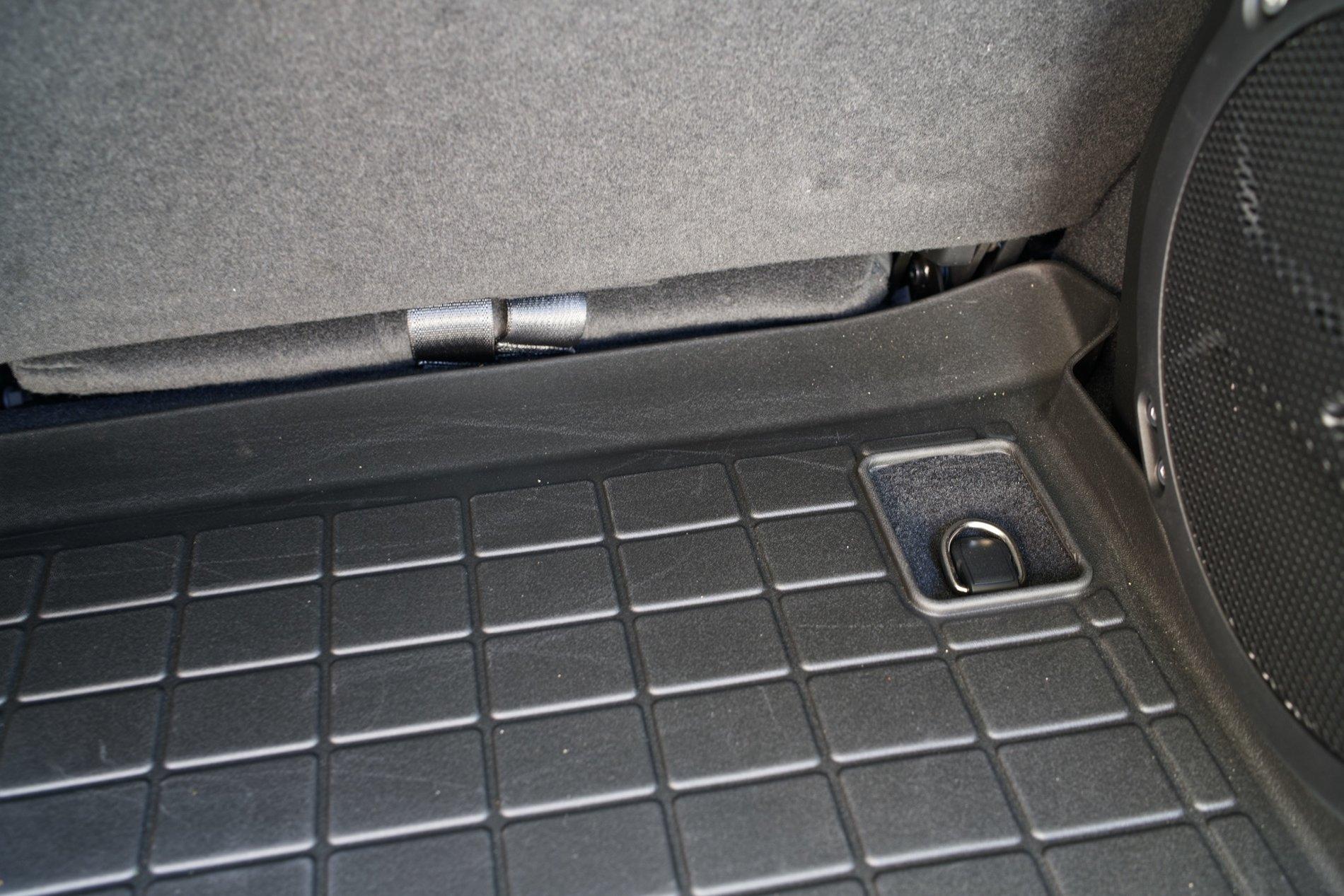 Jeep Wrangler JL Trunk Liner B9A6A3AB-411D-4B04-A4EA-A1DCF90840A8