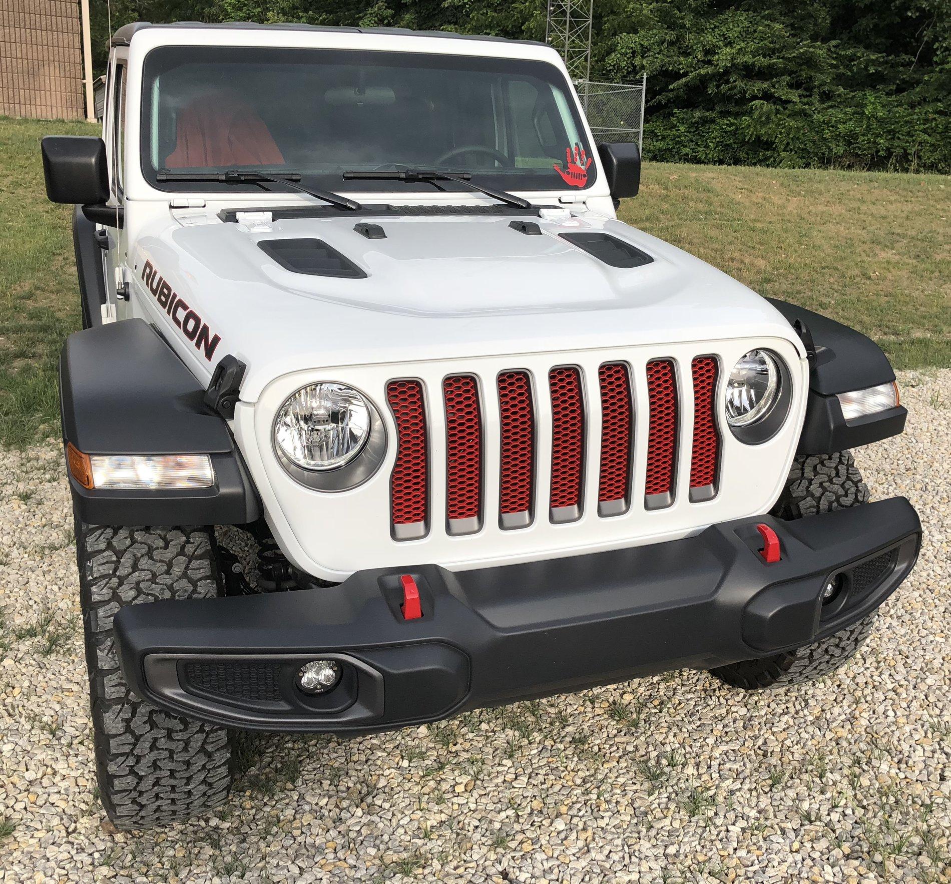 Jeep Wrangler JL Tow Hook Red? 24936376-48A6-4E3D-AF04-3EF700AABDD6