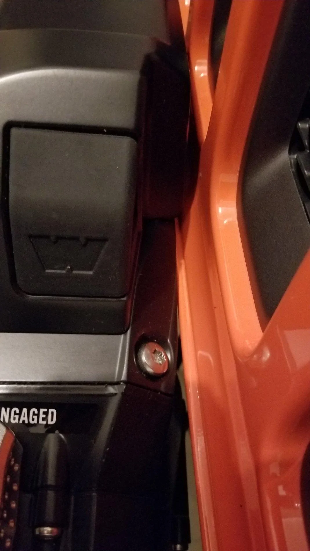 Jeep Wrangler JL WARN ZEON winch notice 20180702_202448