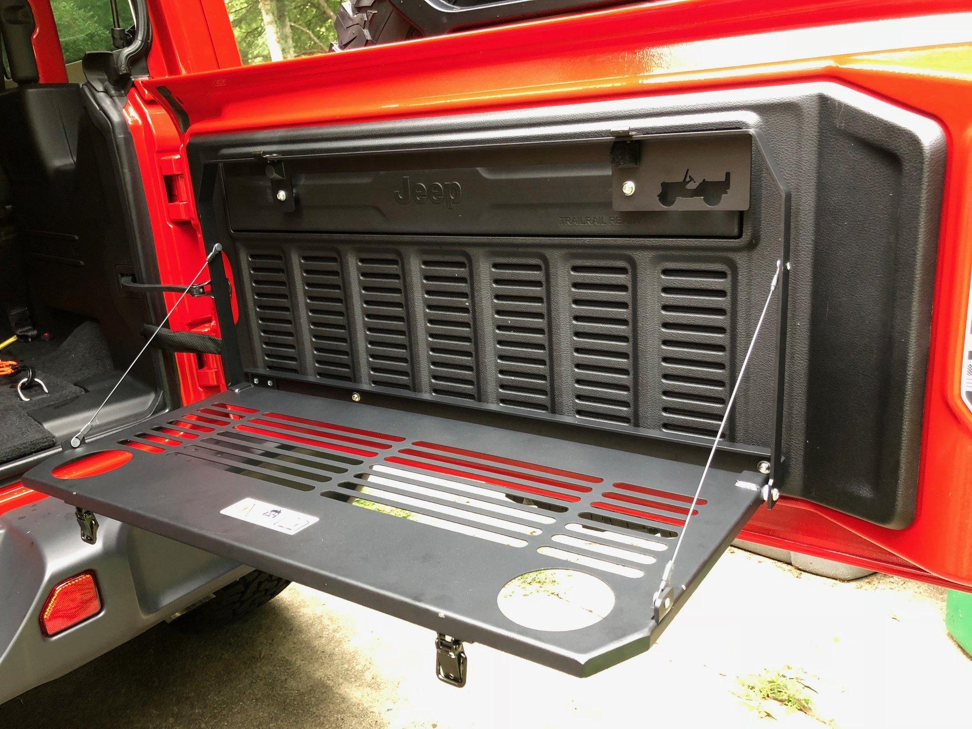 Jeep Wrangler JL Tailgate Table tailgate_002