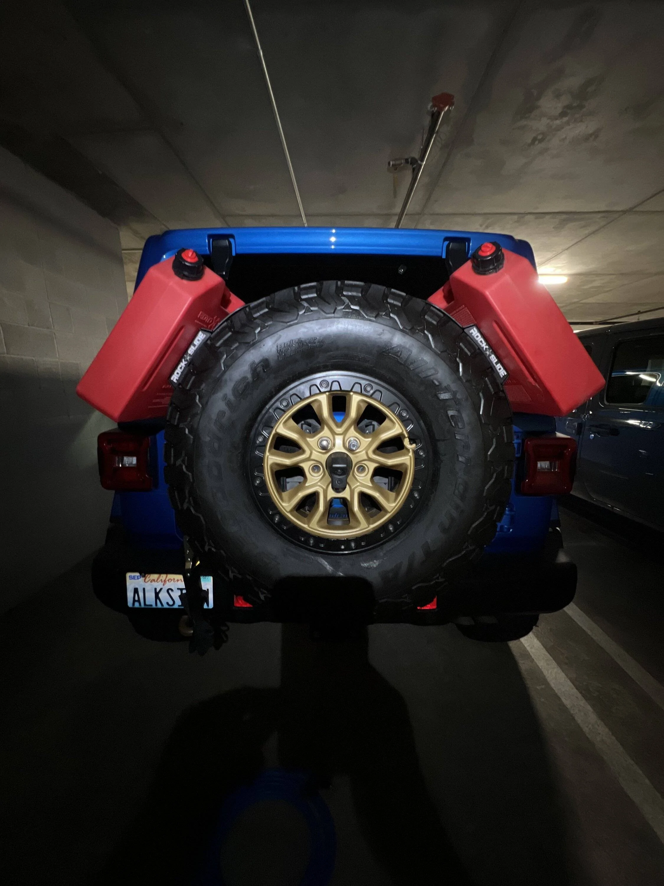 Jeep Wrangler JL BFG KO2 37" C Load with Custom 392 Wheels 67358689405__5120D5EB-8B5A-49F2-8072-4644CE660E87