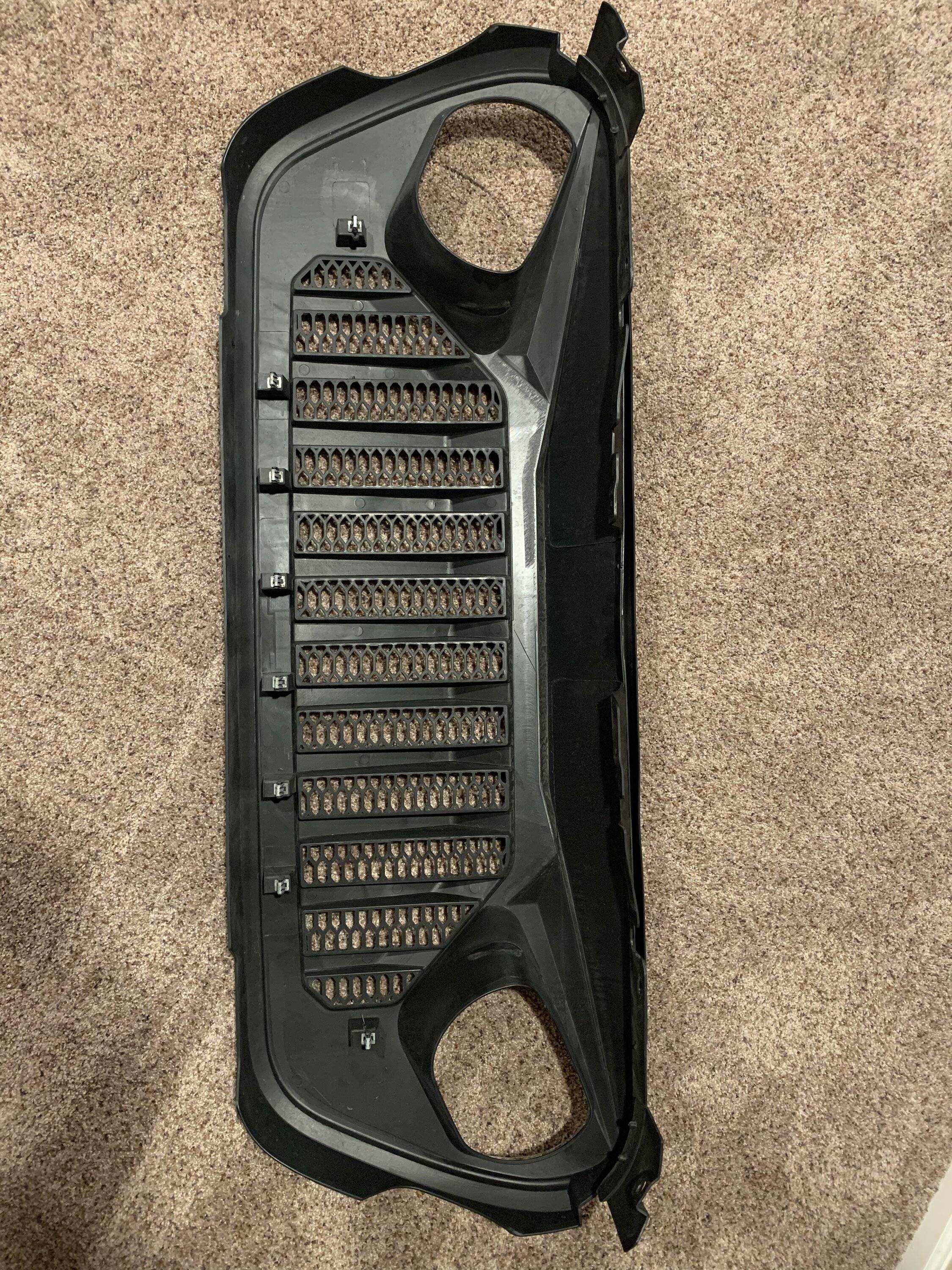 Jeep Wrangler JL DV8 Style front Grill 62D0E7B2-04BF-436D-8B4C-CEC9E5555F49