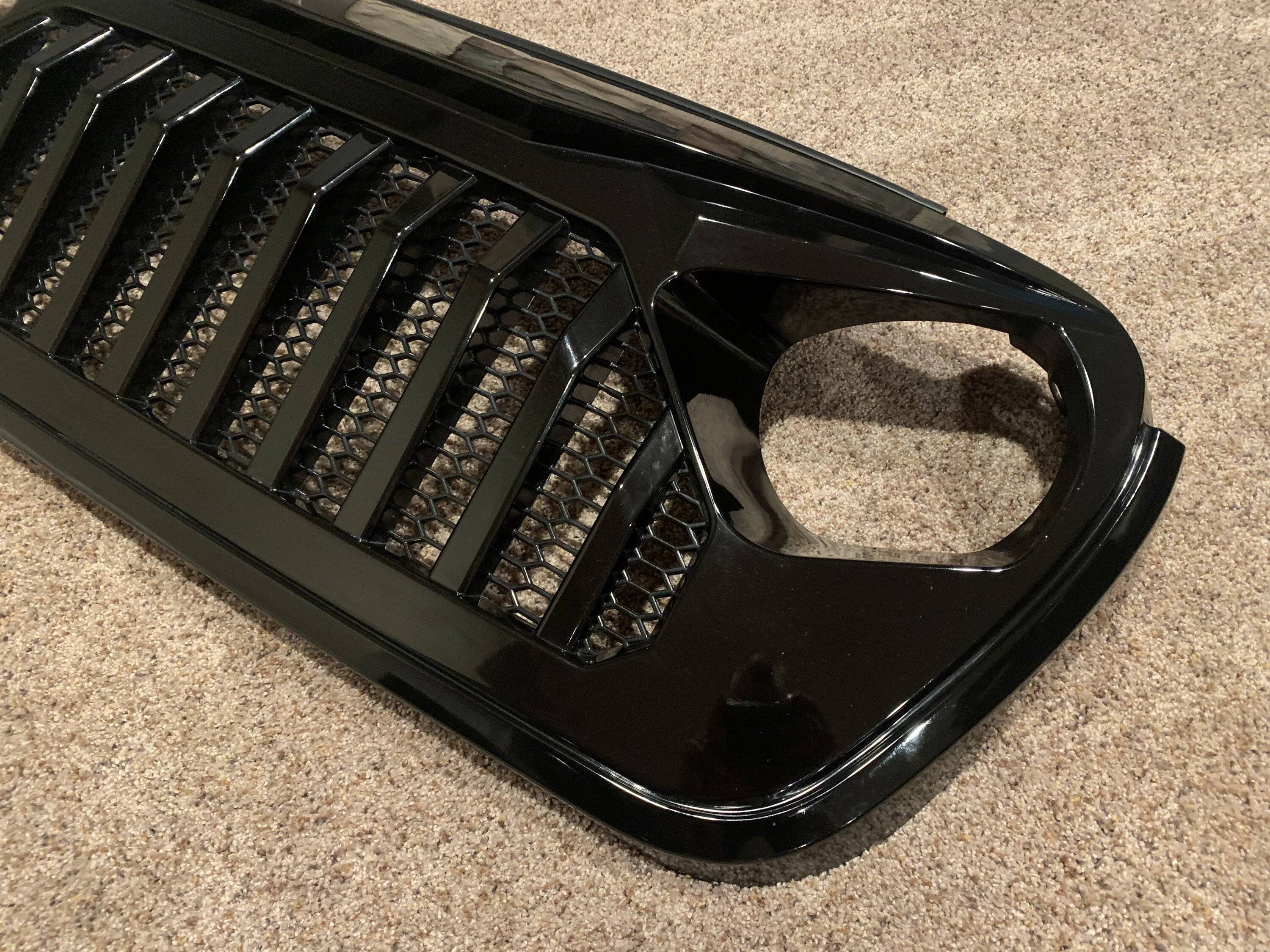 Jeep Wrangler JL DV8 Style front Grill A3672C4F-3B13-4247-8CE0-AFE34936F81B
