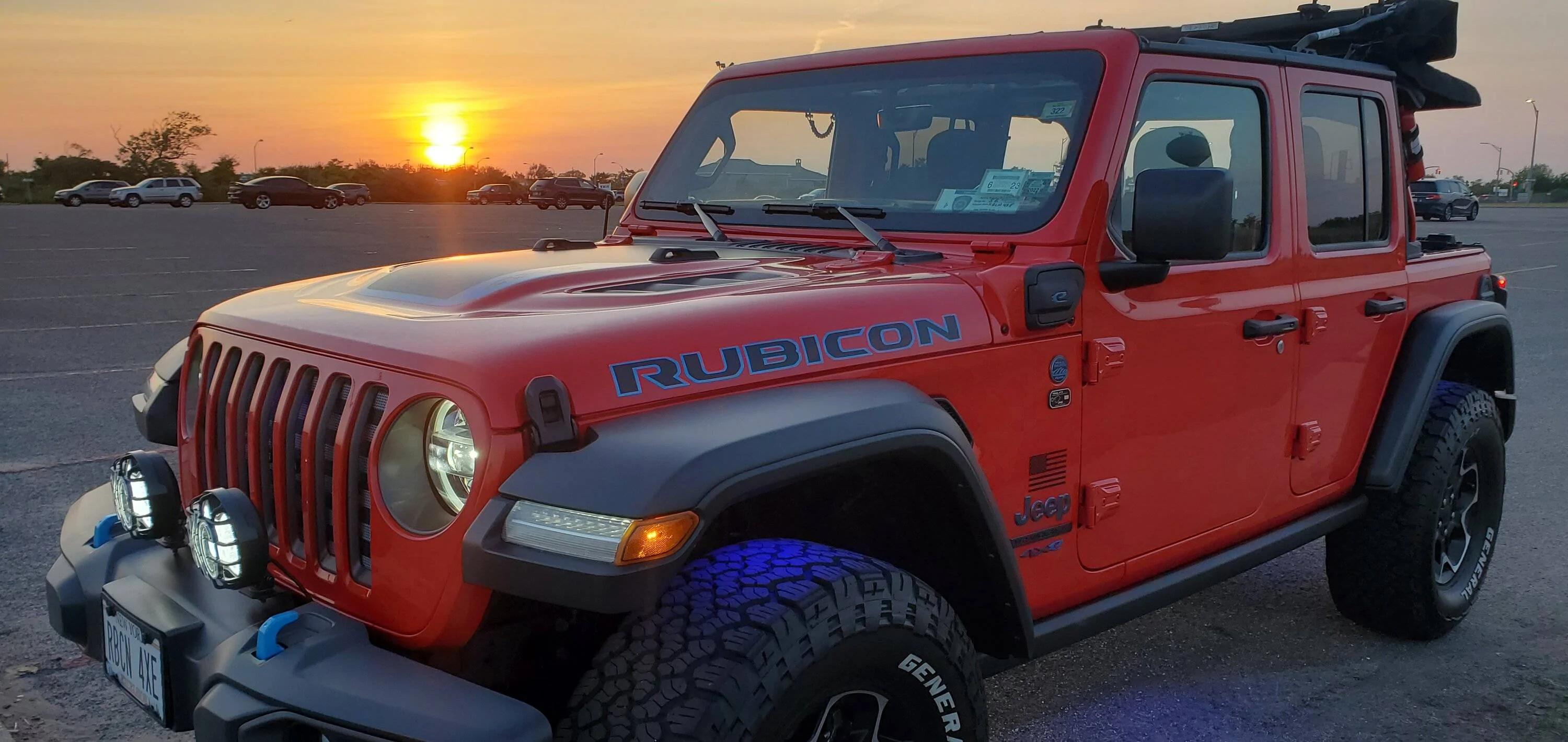 Jeep Wrangler JL Red 4xe w/blue badging? 20220530_200446