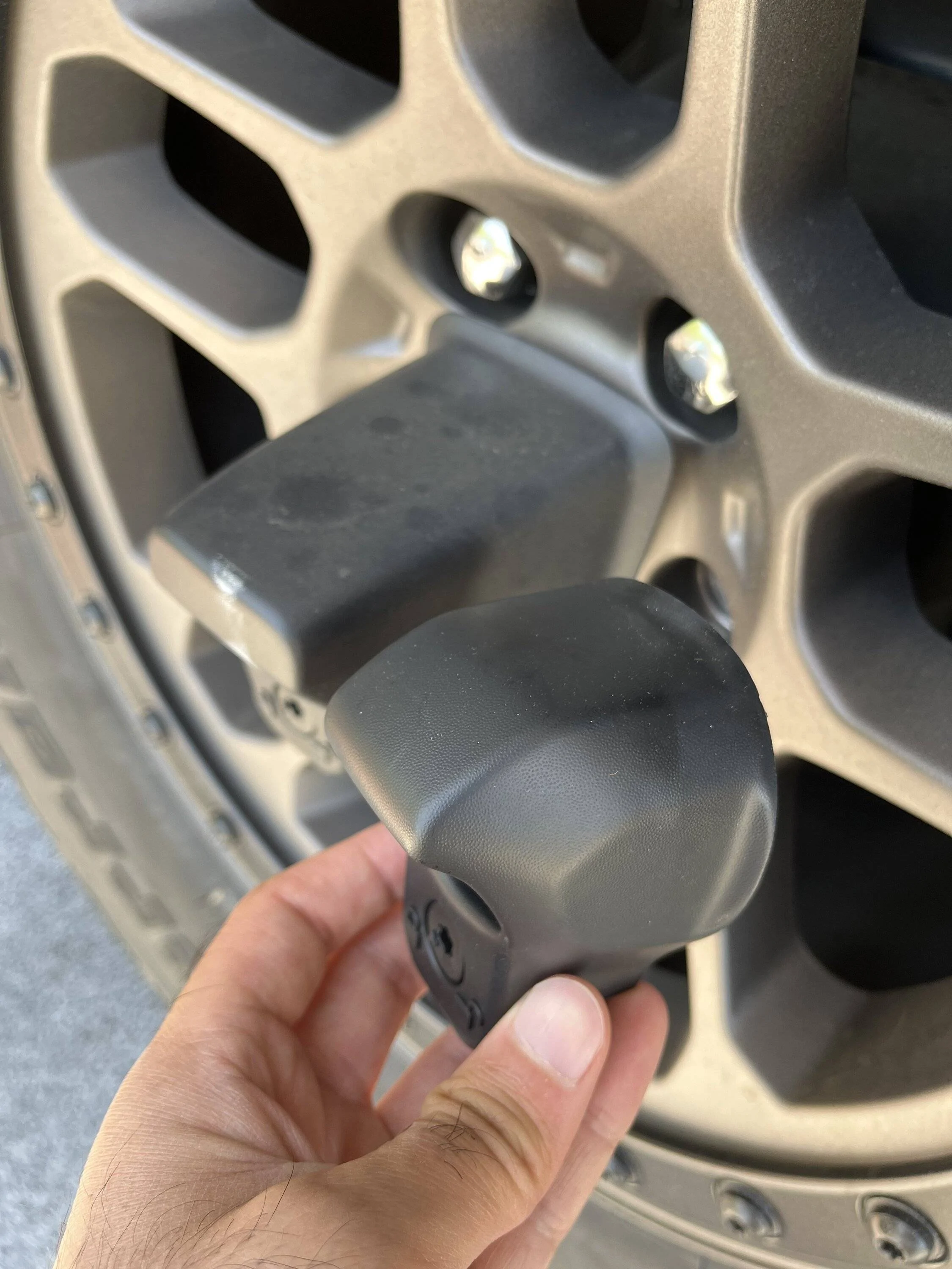 Jeep Wrangler JL Looking for PN rear camera bezel XR A8B49D8C-D69A-4FBD-97CD-2BAD2DE853BB