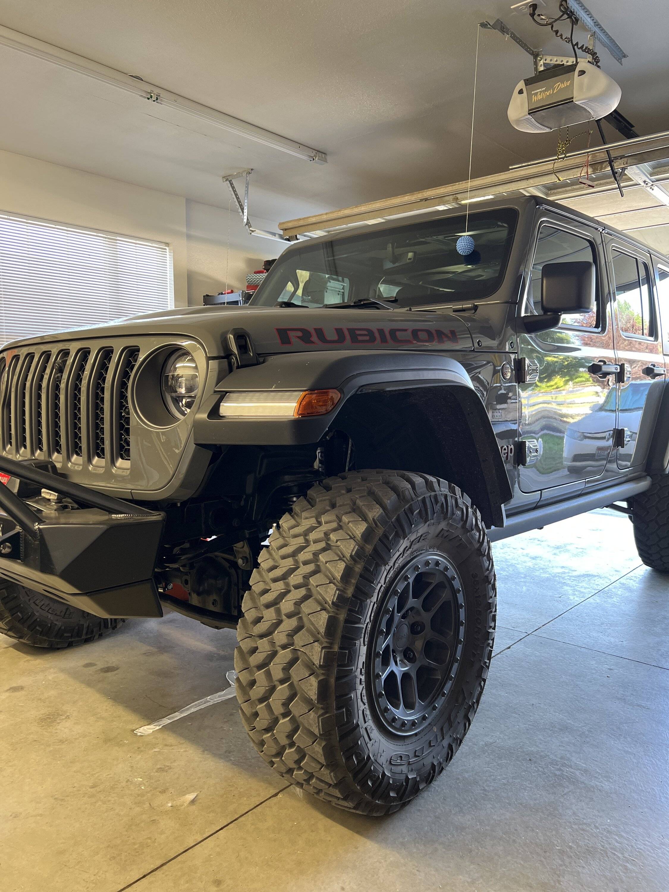 Jeep Wrangler JL 3.6 l Engine Oil Type image