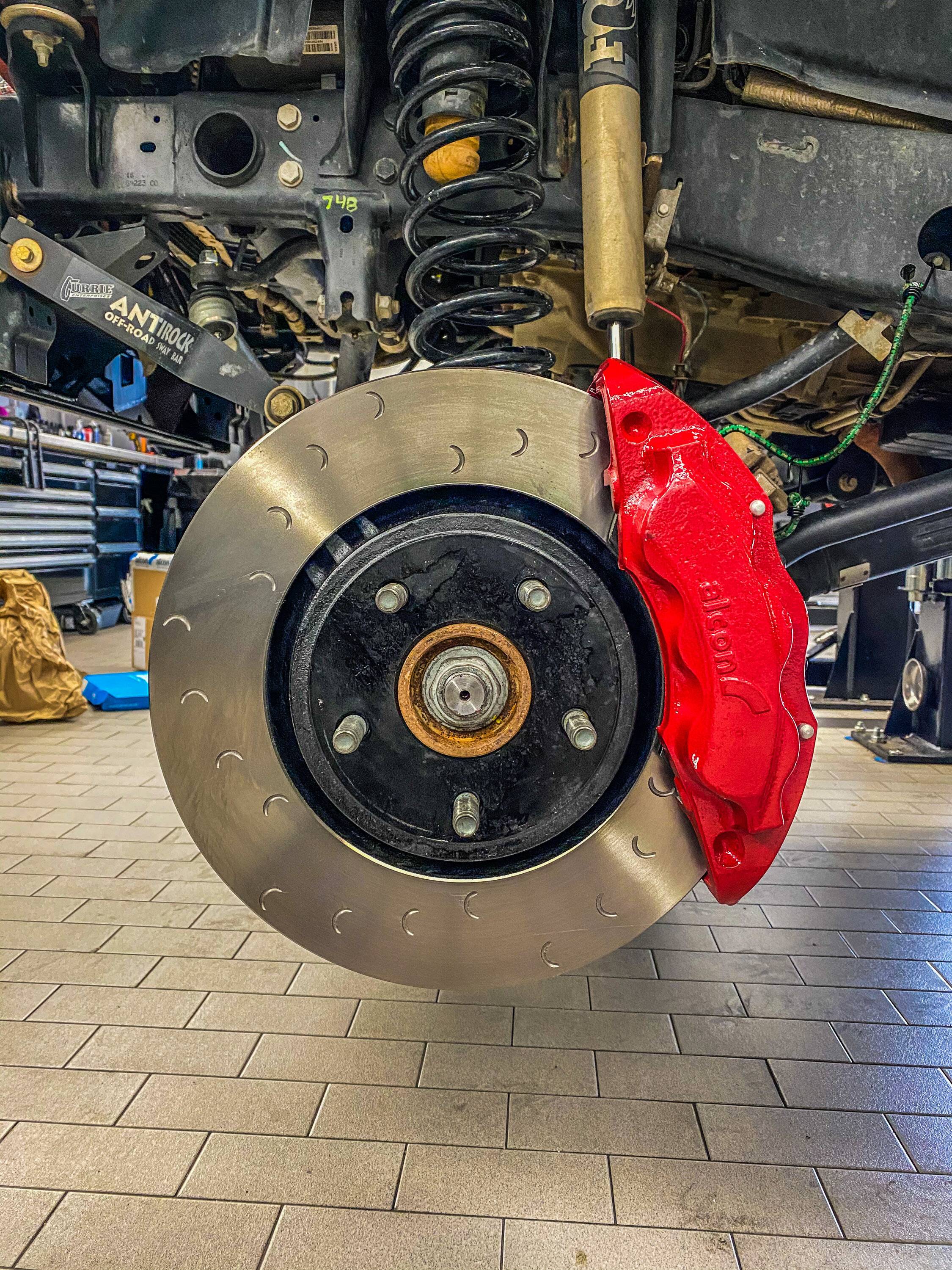 Jeep Wrangler JL Alcon Brakes 234565E0-3EE3-4043-BA73-E6FEB89E74BA