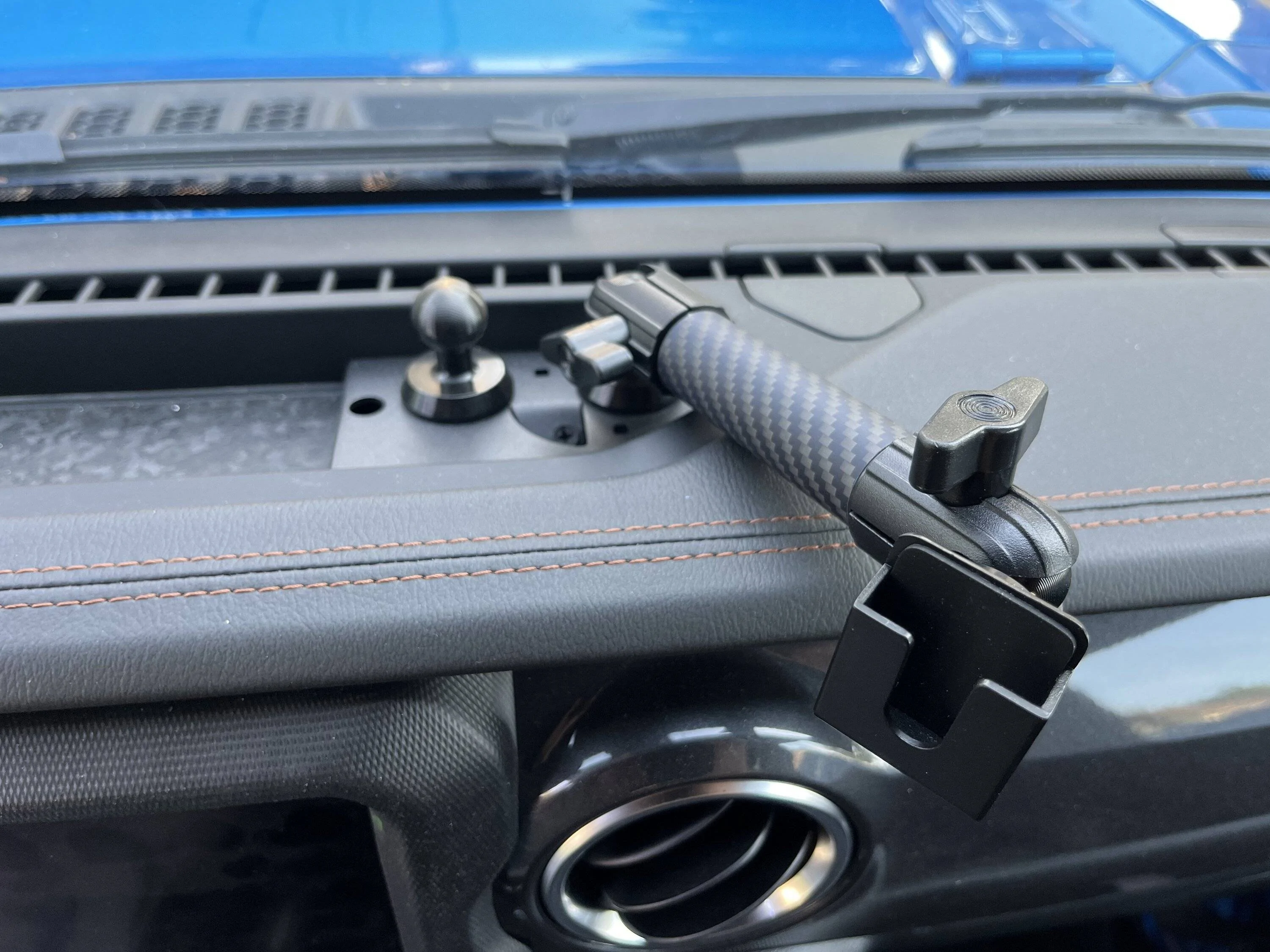 Jeep Wrangler JL Cell phone mount recommendations IMG_3364