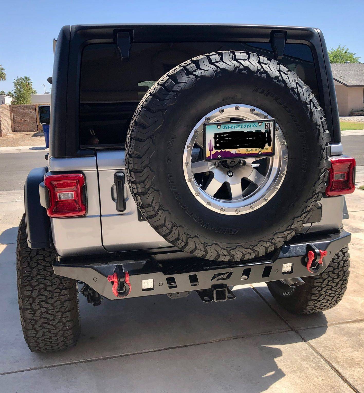 Jeep Wrangler JL Sagging Tailgate, Rusty's Carrier... IMG_1236