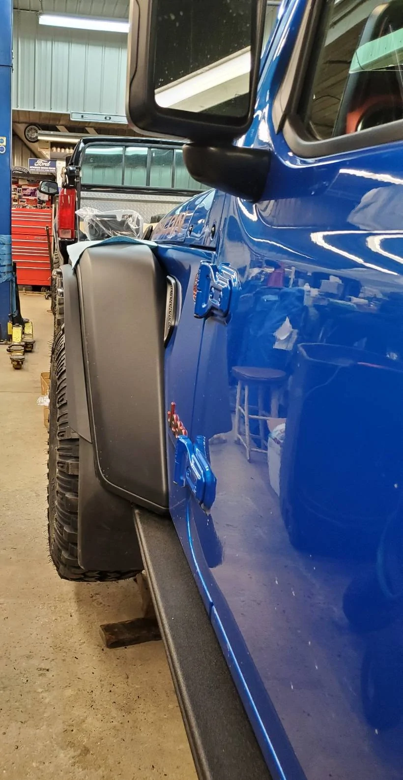 Jeep Wrangler JL Weathertech Mudflaps on Xtreme Recon 20220312_184335
