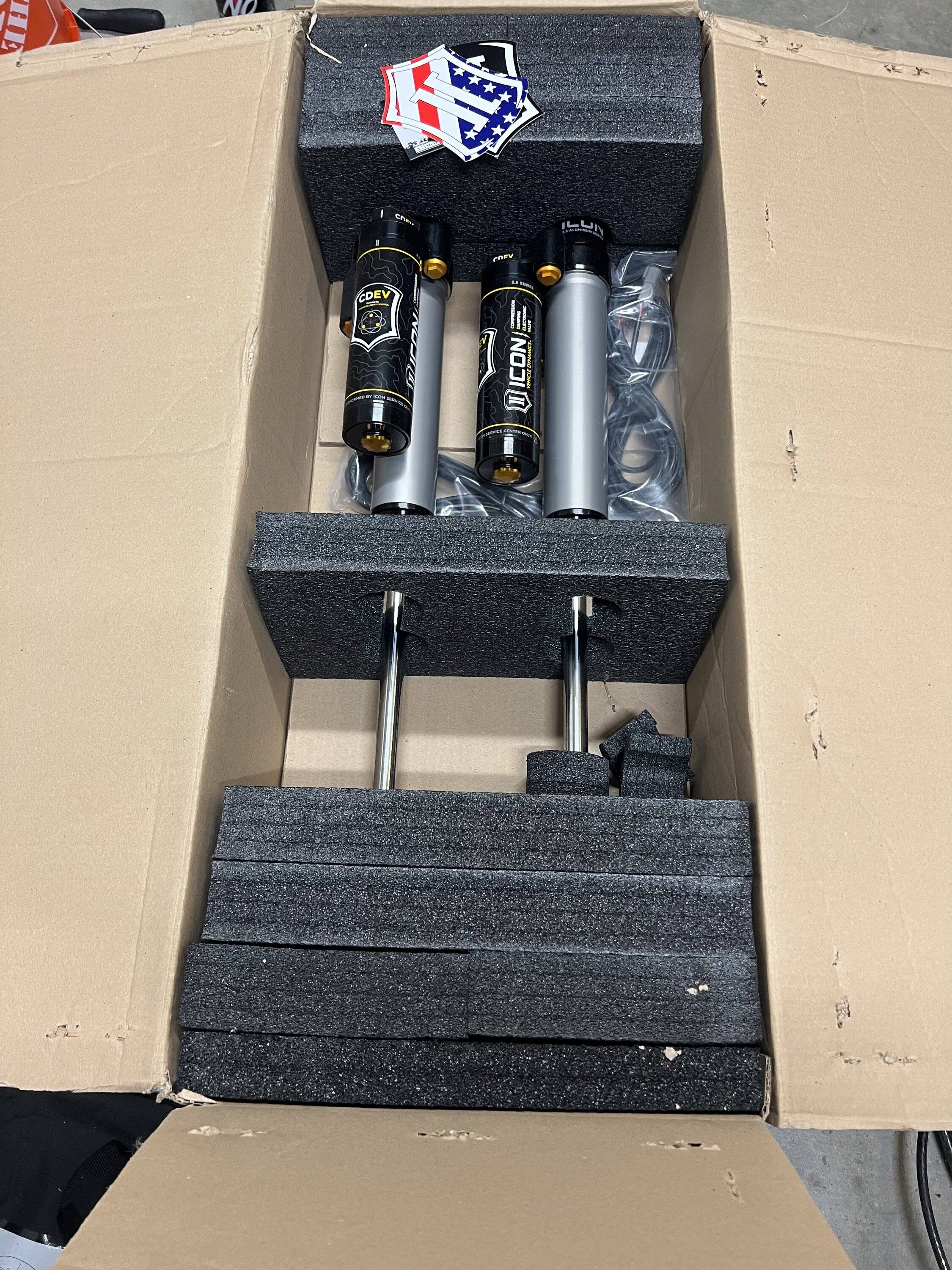 Jeep Wrangler JL 18+ Icon CDEV 2.5 Electronic Shocks A5FEA86D-C6AD-4192-AA05-3EC1352113B4