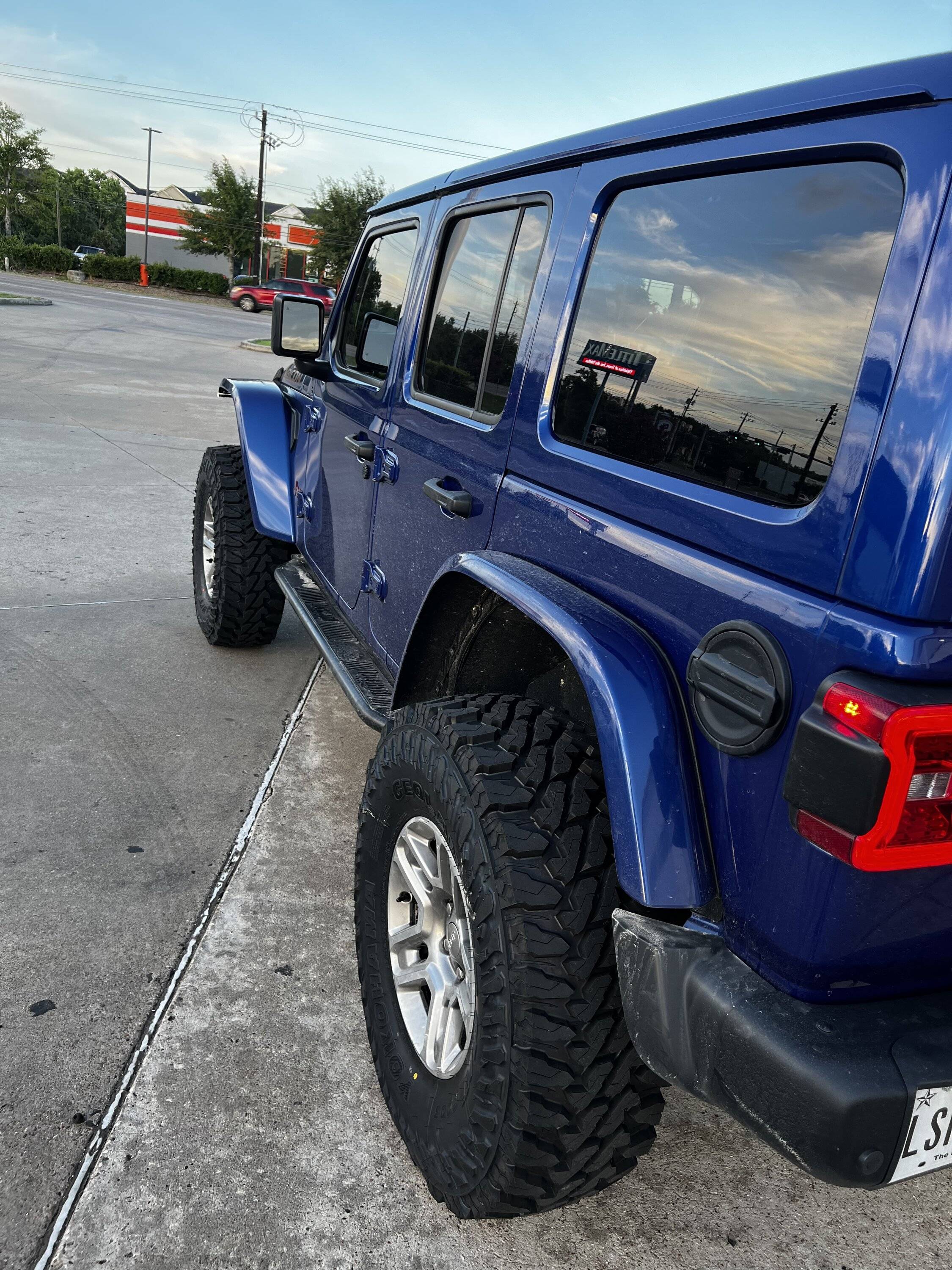 Jeep Wrangler JL Lol @ Discount Tire... B4C6BD1F-8E34-4386-B389-B3222C2D7CC0