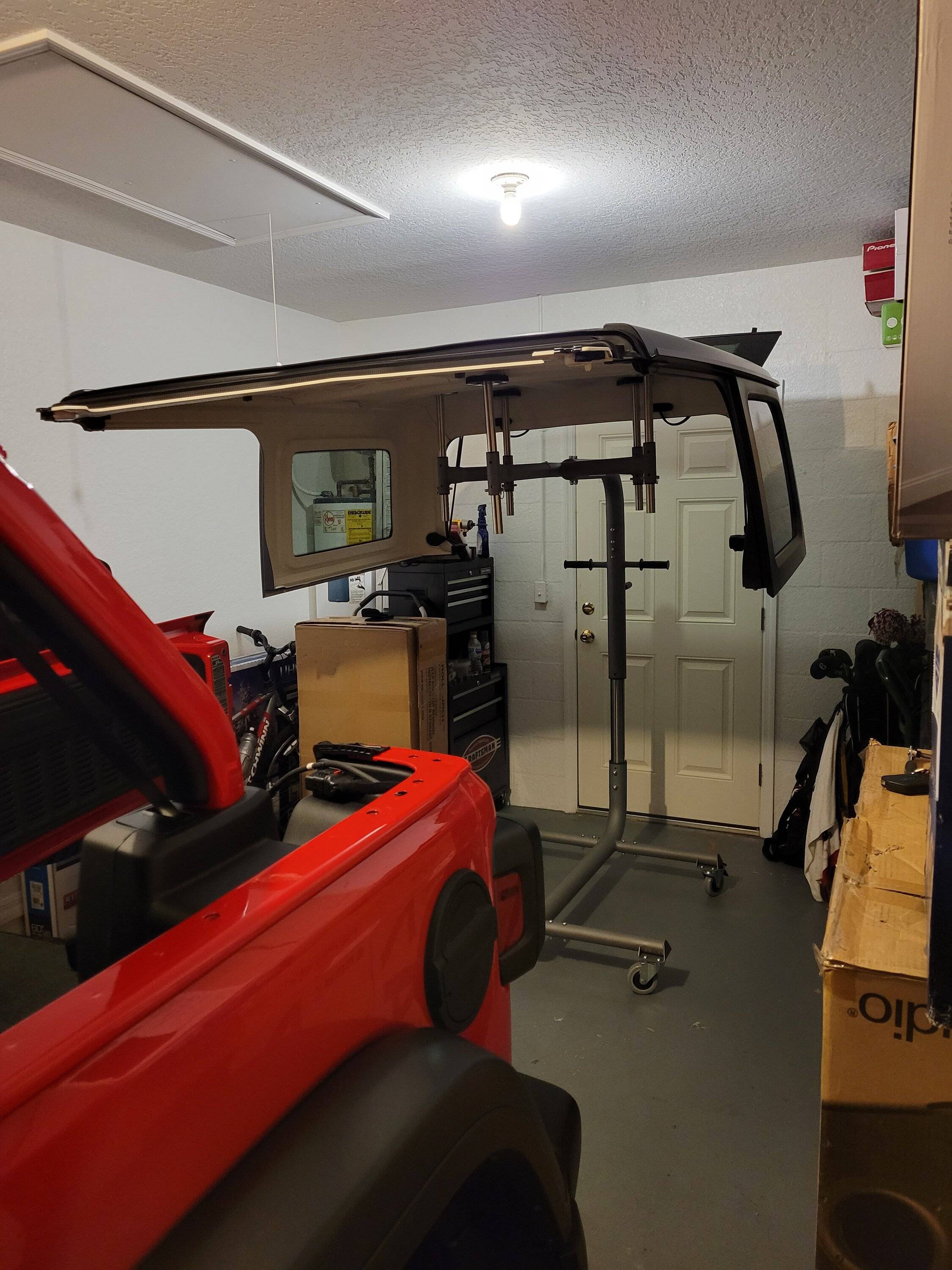 Jeep Wrangler JL Jeeps with hard top 20220228_200456