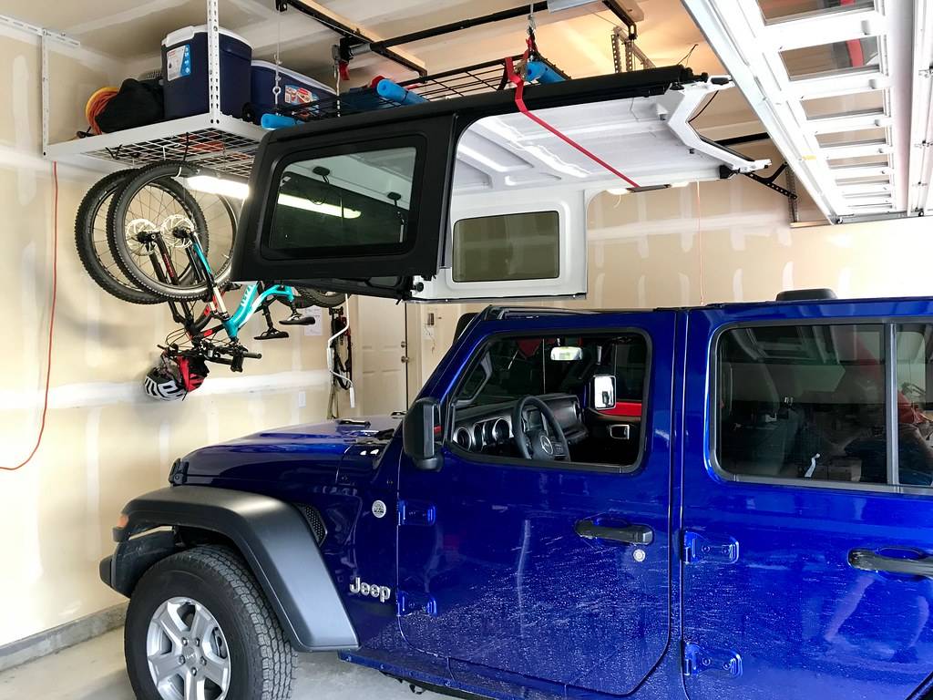 Jeep Wrangler JL Jeeps with hard top 42268275114_ed21ed4882_b