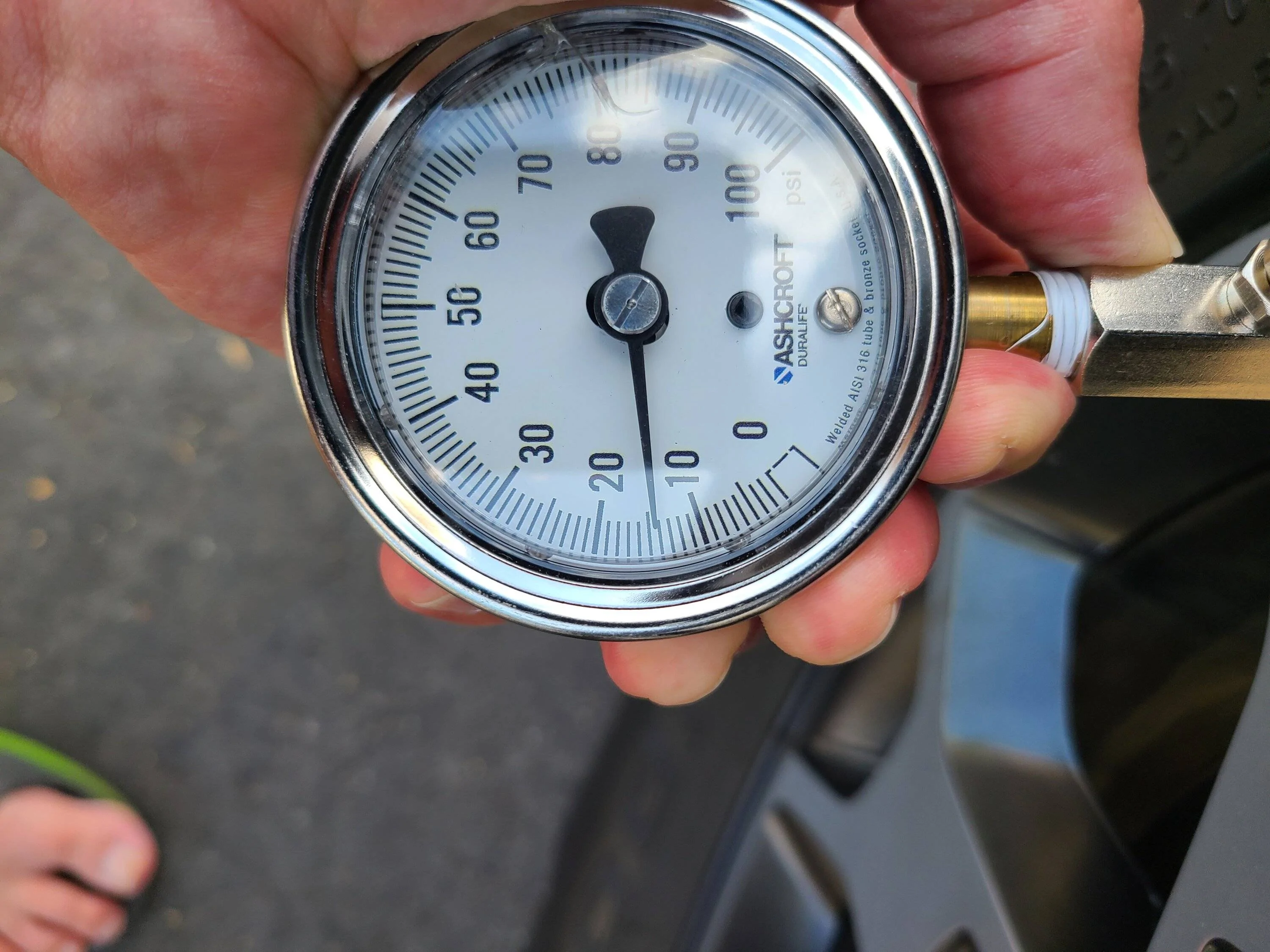 Jeep Wrangler JL Tire Pressure: Who's Right? 20220731_170947