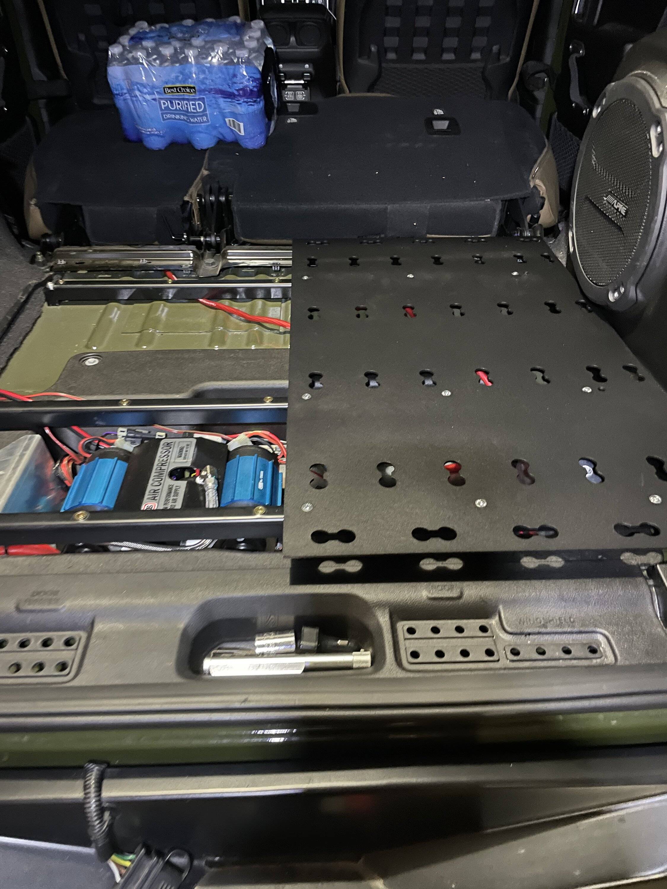 Jeep Wrangler JL The Bubba Fett build 340526C9-A27C-44FF-9EE7-46ADF6C1BBE6