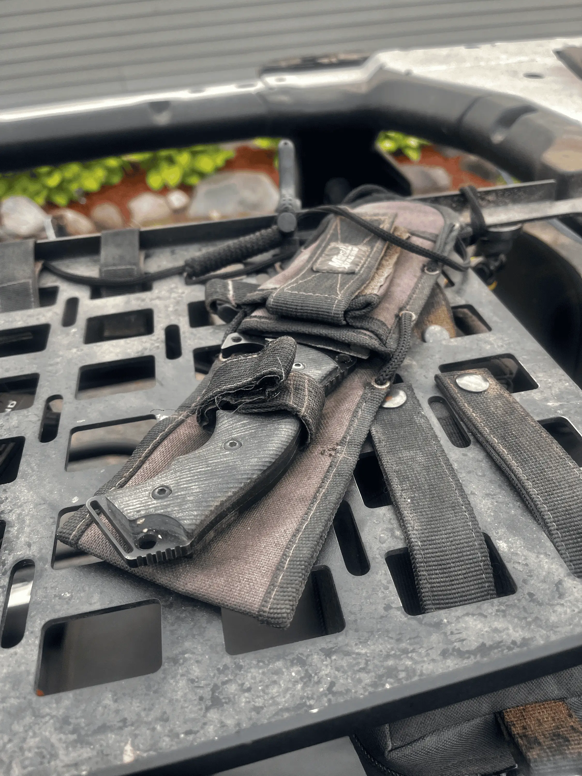 Jeep Wrangler JL What do you put on your overhead molle? tempImagehVf9gf