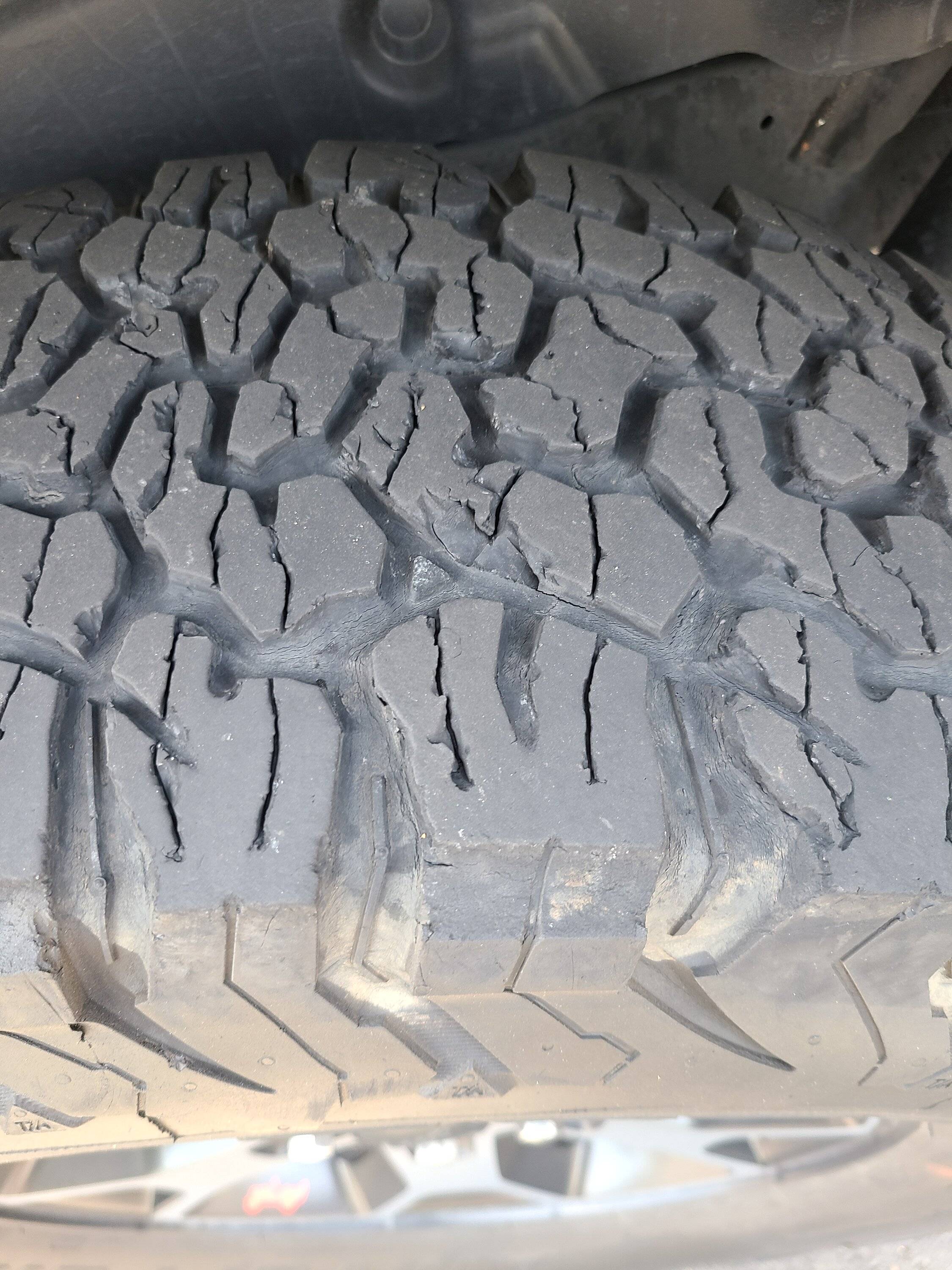 Jeep Wrangler JL BFG KO2 vs General Grabber ATX 20220803_115033