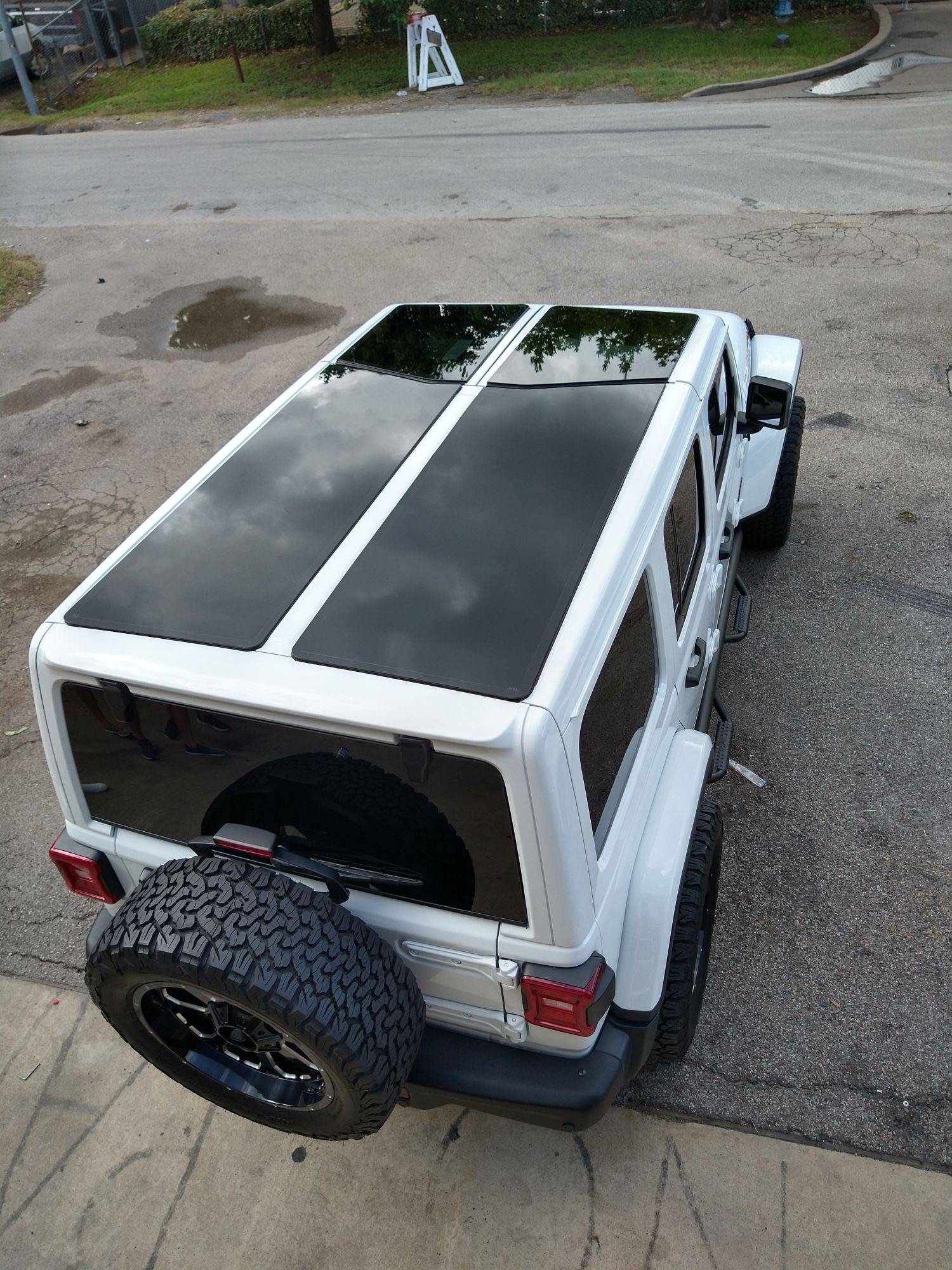 Jeep Wrangler JL JLU White Panoramic Hard Top 30446D13-7FE8-49C3-8A84-0CC3A8806D93
