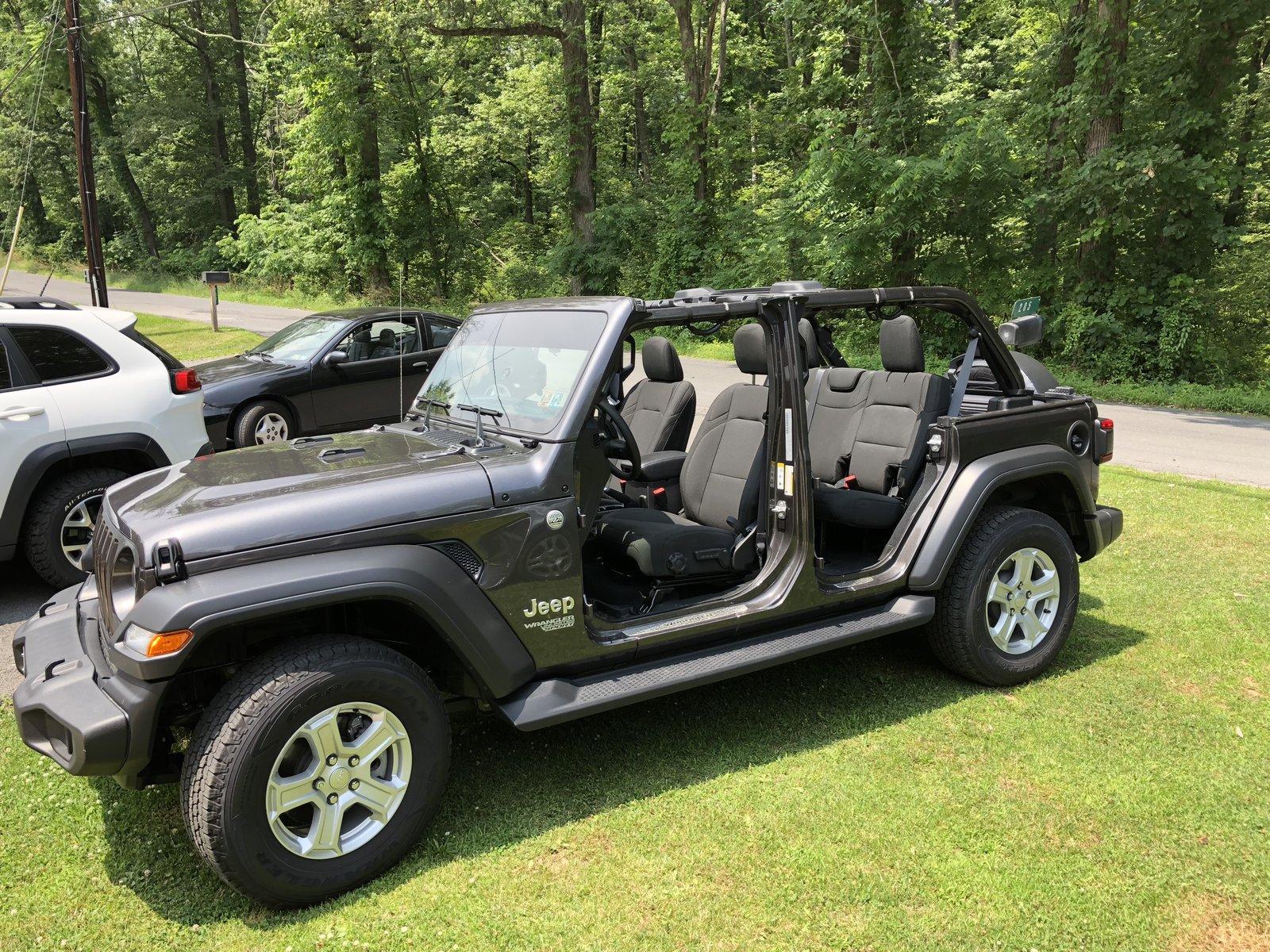 Jeep Wrangler JL Naked JL Pics - Topless and Doorless (Jeeps only please) E612B483-62A4-4390-8628-85FE524363C4