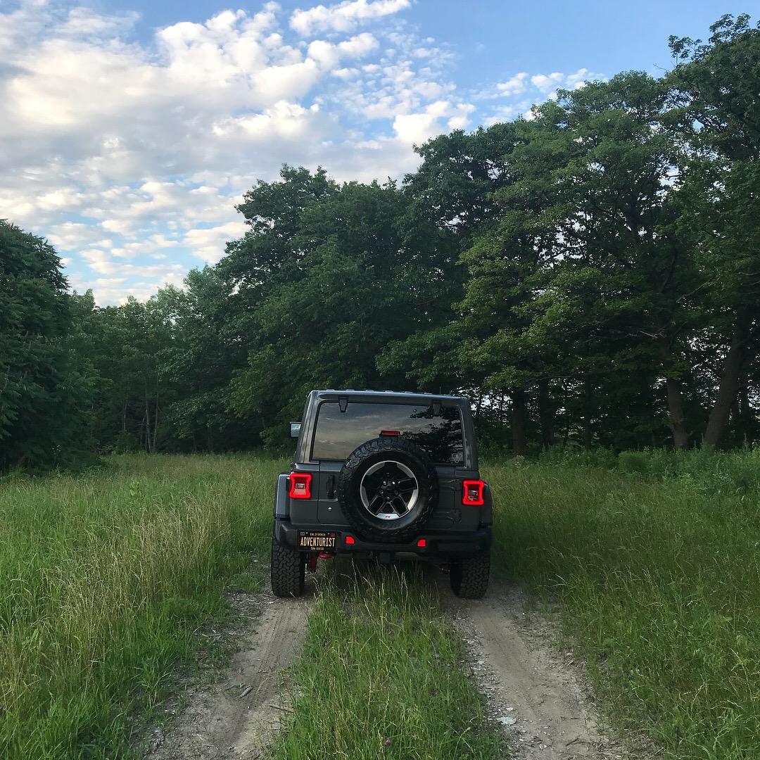 Jeep Wrangler JL STING GRAY Wrangler JL Club AC3EBB00-F3E0-429B-9B53-109EA45BA6D1