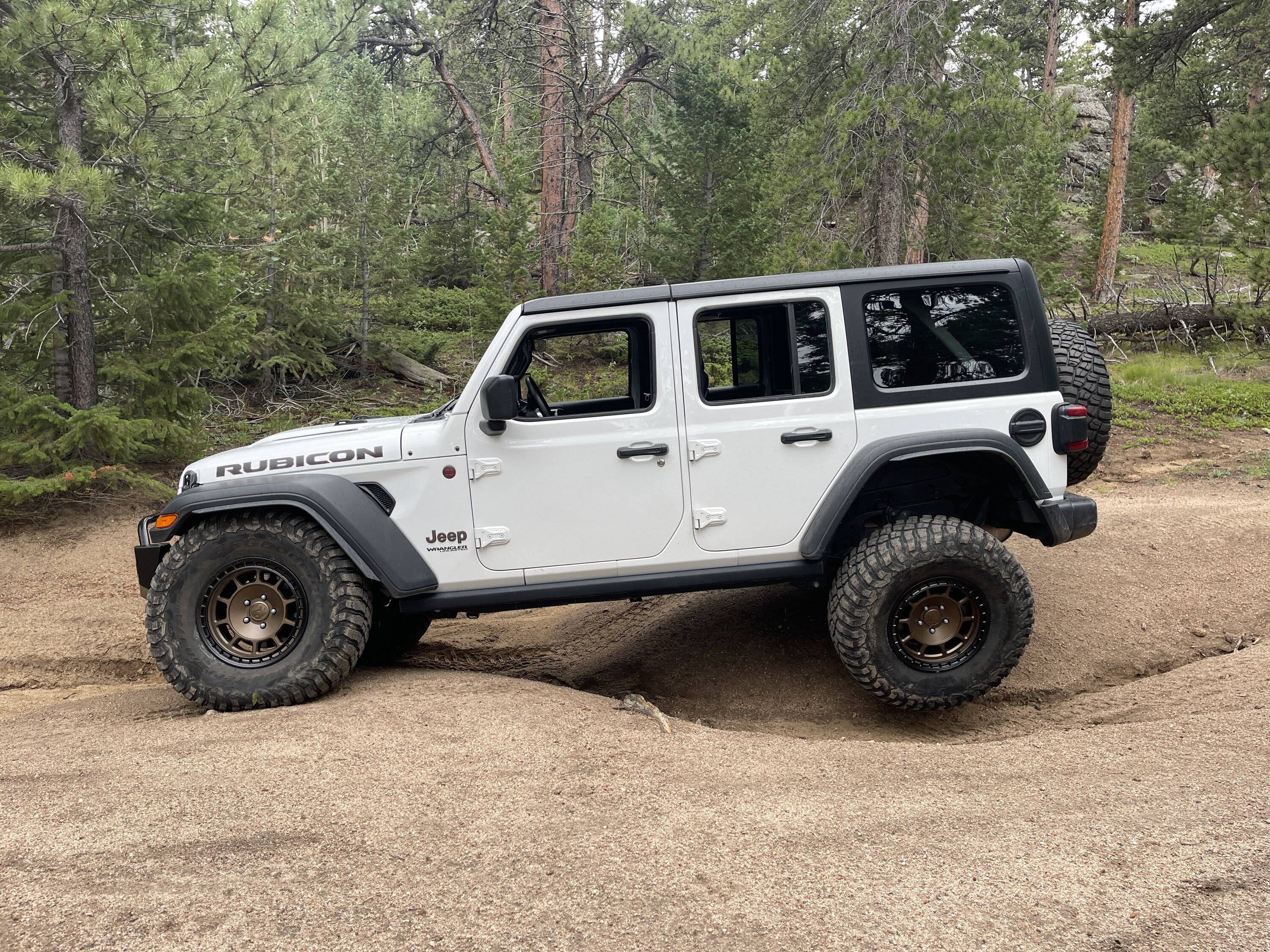 Jeep Wrangler JL XR observations 965C9C50-F3A2-4B84-880C-D3380A86842A