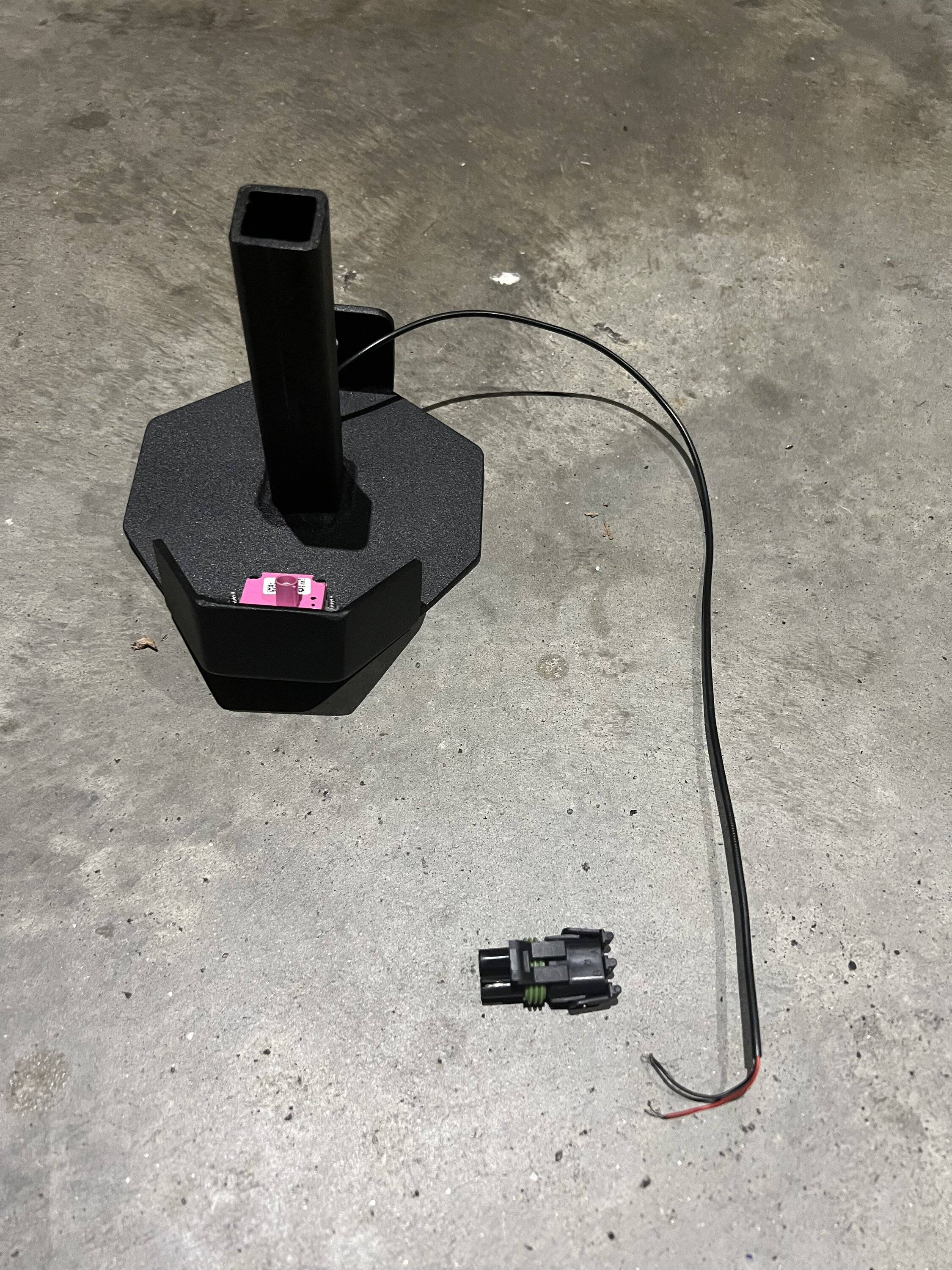 Jeep Wrangler JL Need Help - Think this plug can be rewired? 7EFD8BE5-301A-4DF0-B146-768B5A982875