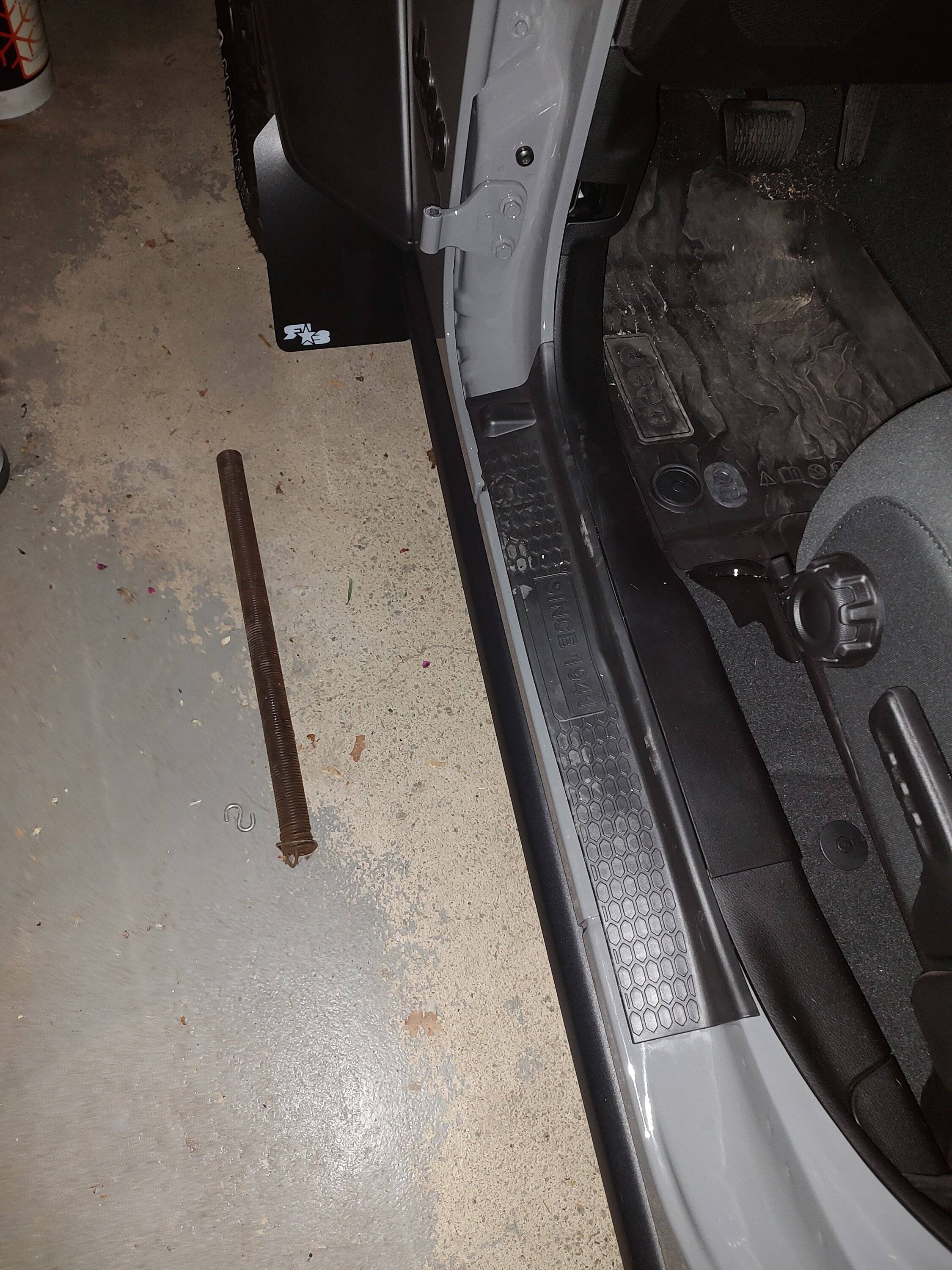 Jeep Wrangler JL Garage door spring reminder IMG_20220813_230155362