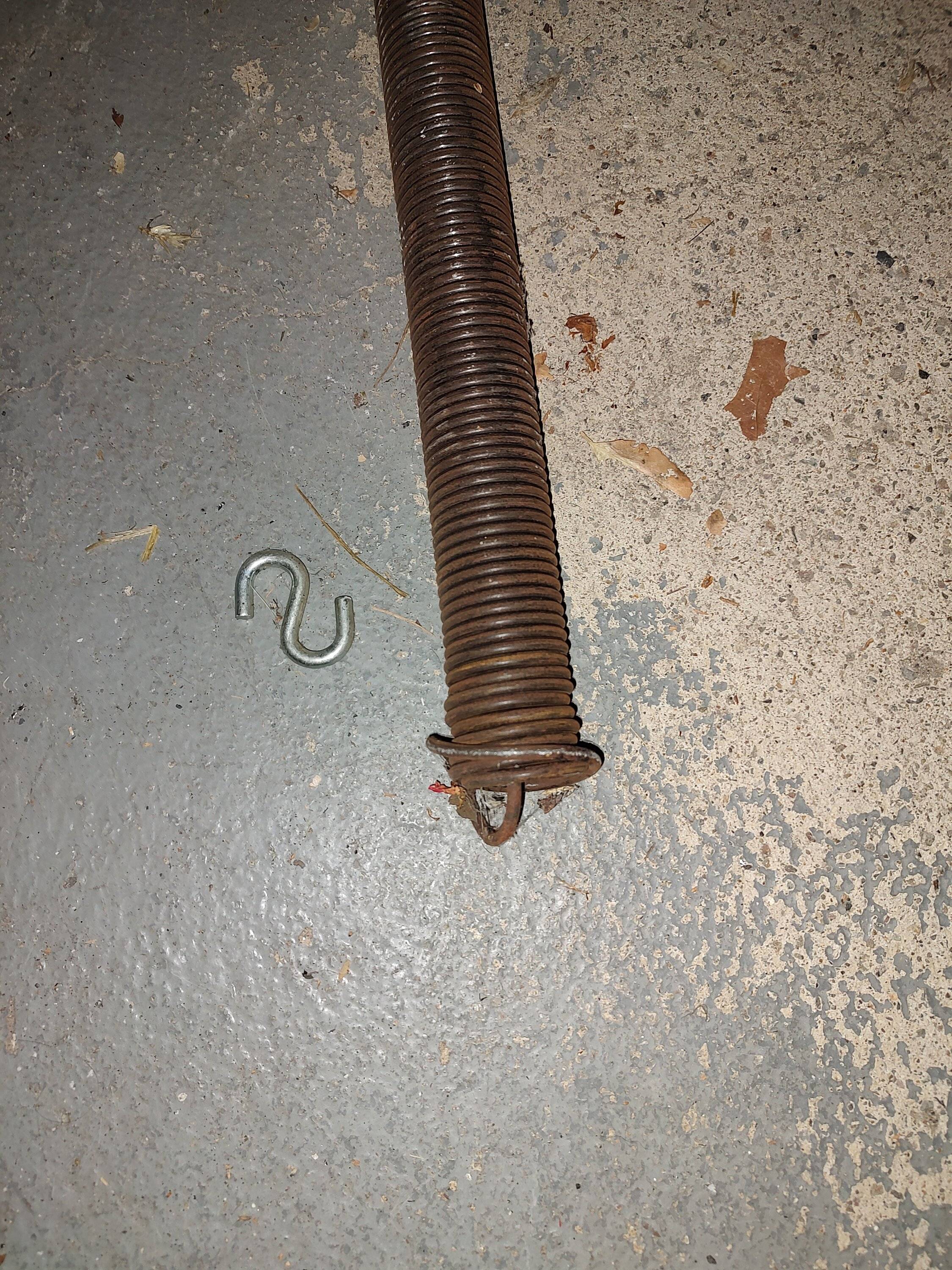 Jeep Wrangler JL Garage door spring reminder IMG_20220813_230216744