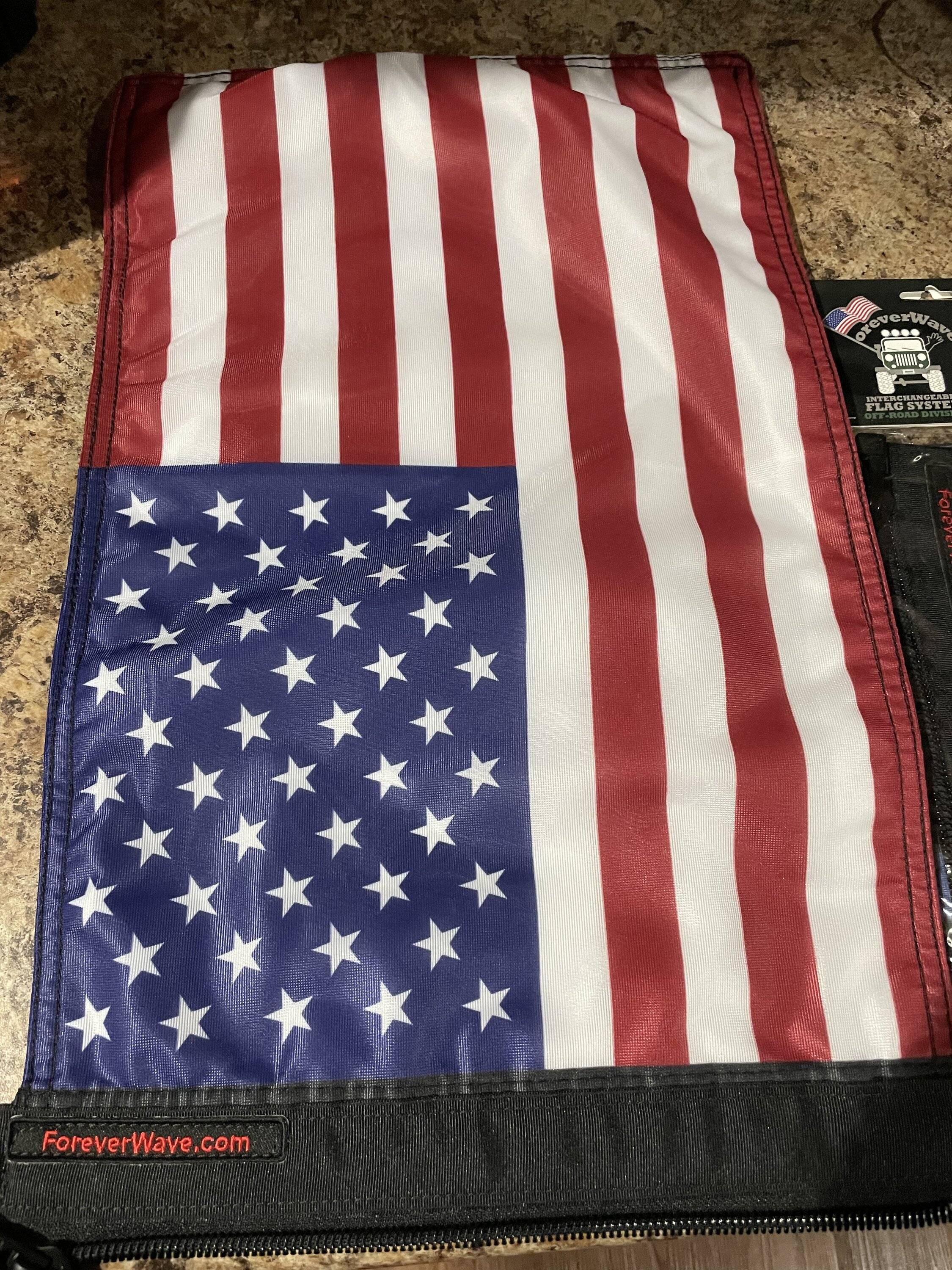 Jeep Wrangler JL Forever Wave Flags 4C8D0935-D83A-402B-8FC7-C0576B6F68B8