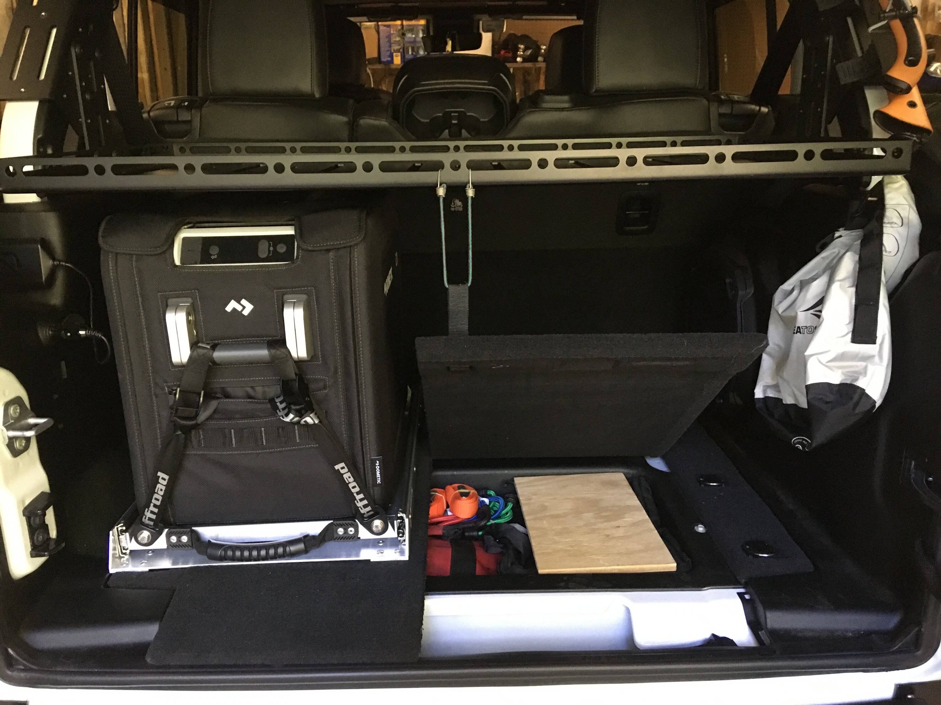 Jeep Wrangler JL Yet Another Fridge Install :) DFG Fridge Slide 06 081622