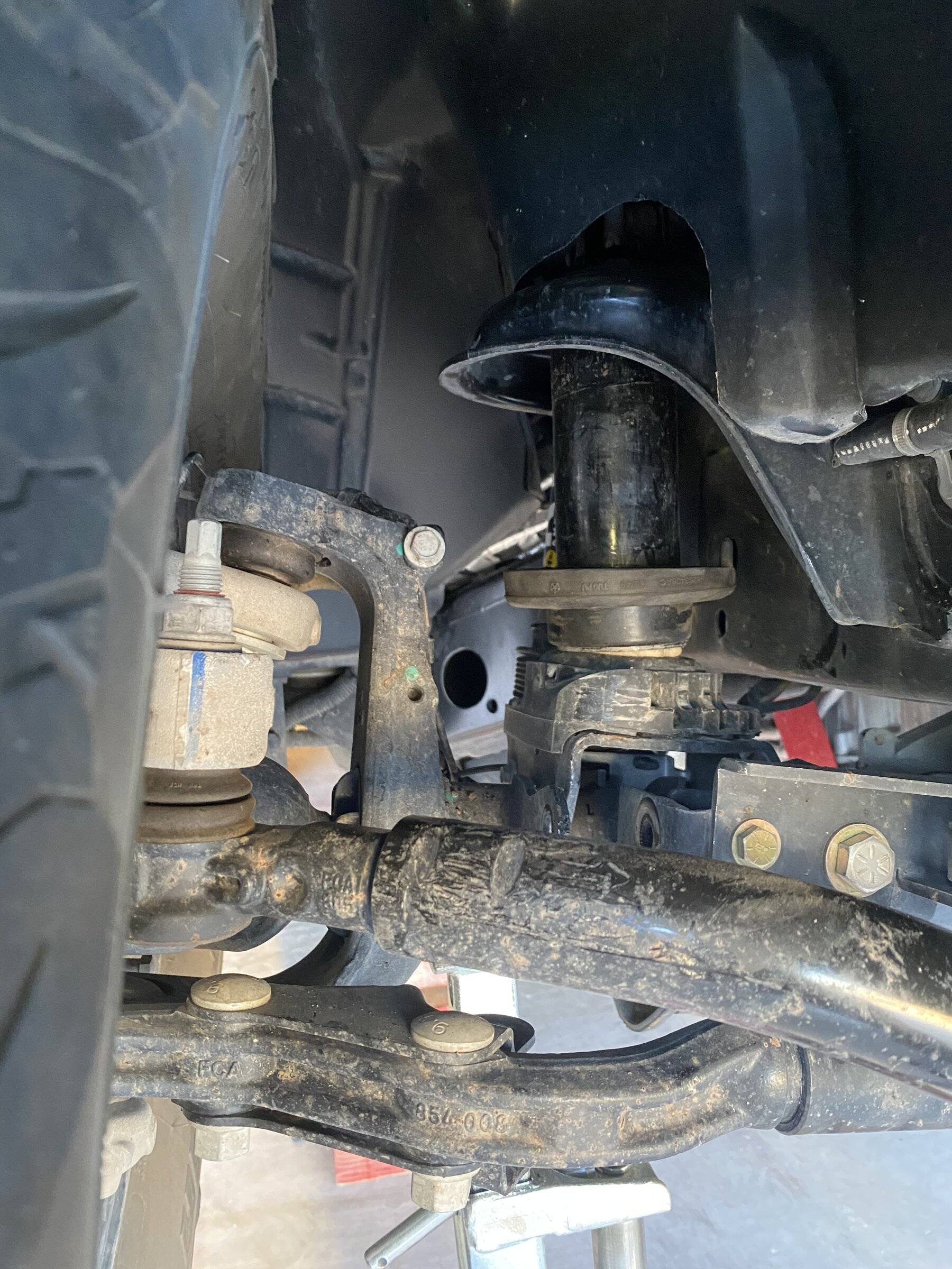 Jeep Wrangler JL XR observations 0E8DD881-8261-4D97-AE03-1E90B49554F4
